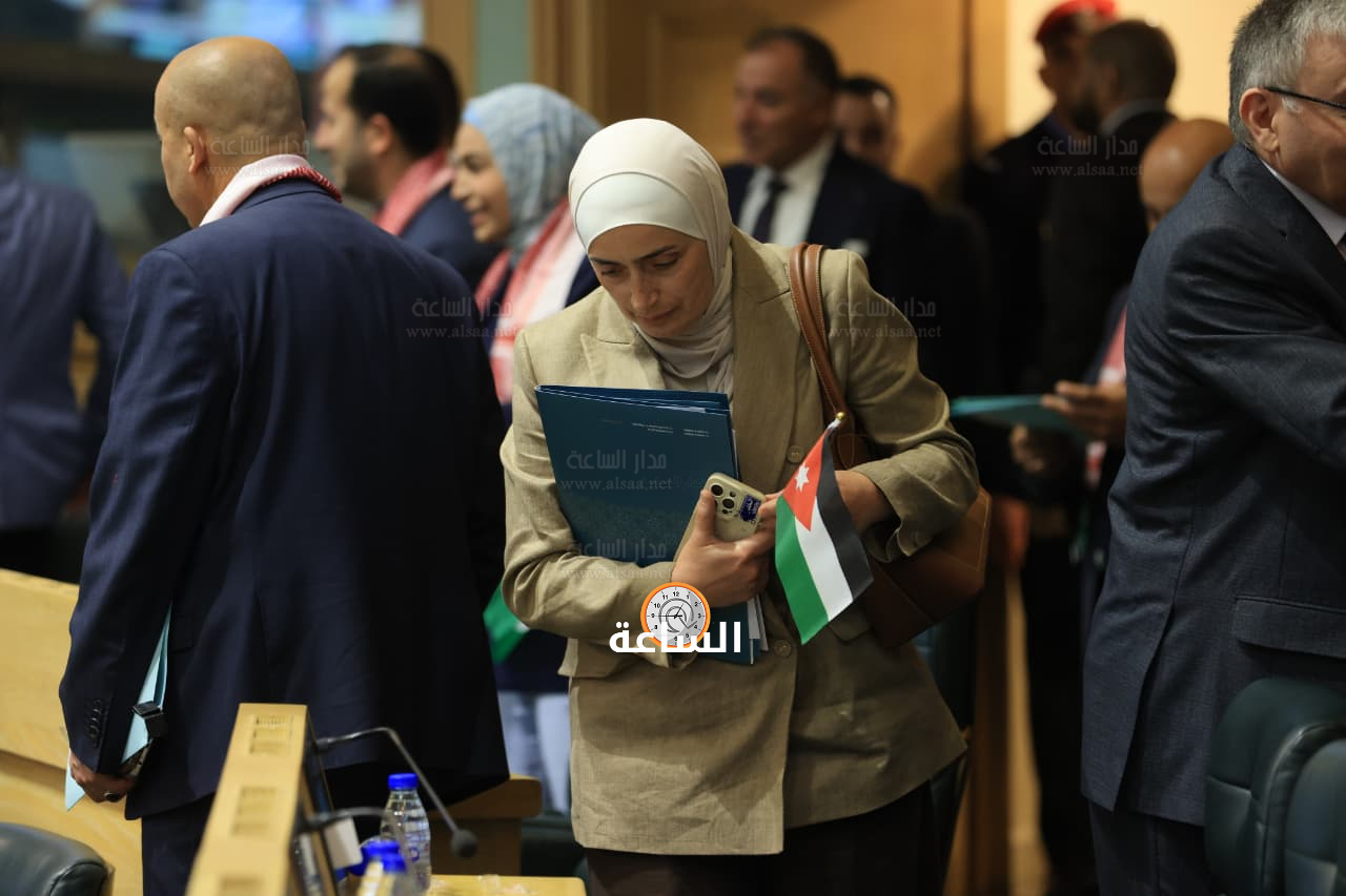 Madar Al-Saa Images 0.8797329696732179