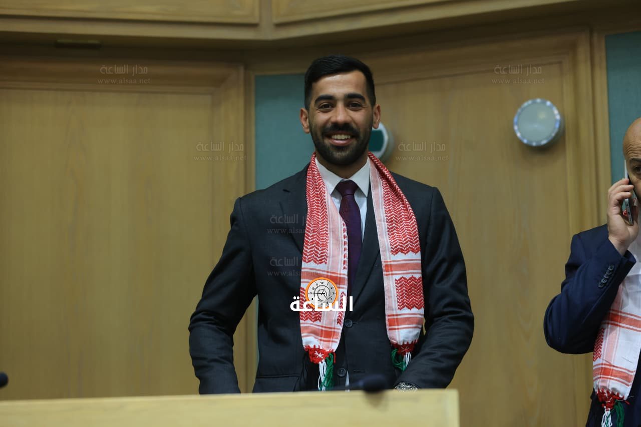 Madar Al-Saa Images 0.3901031369326803