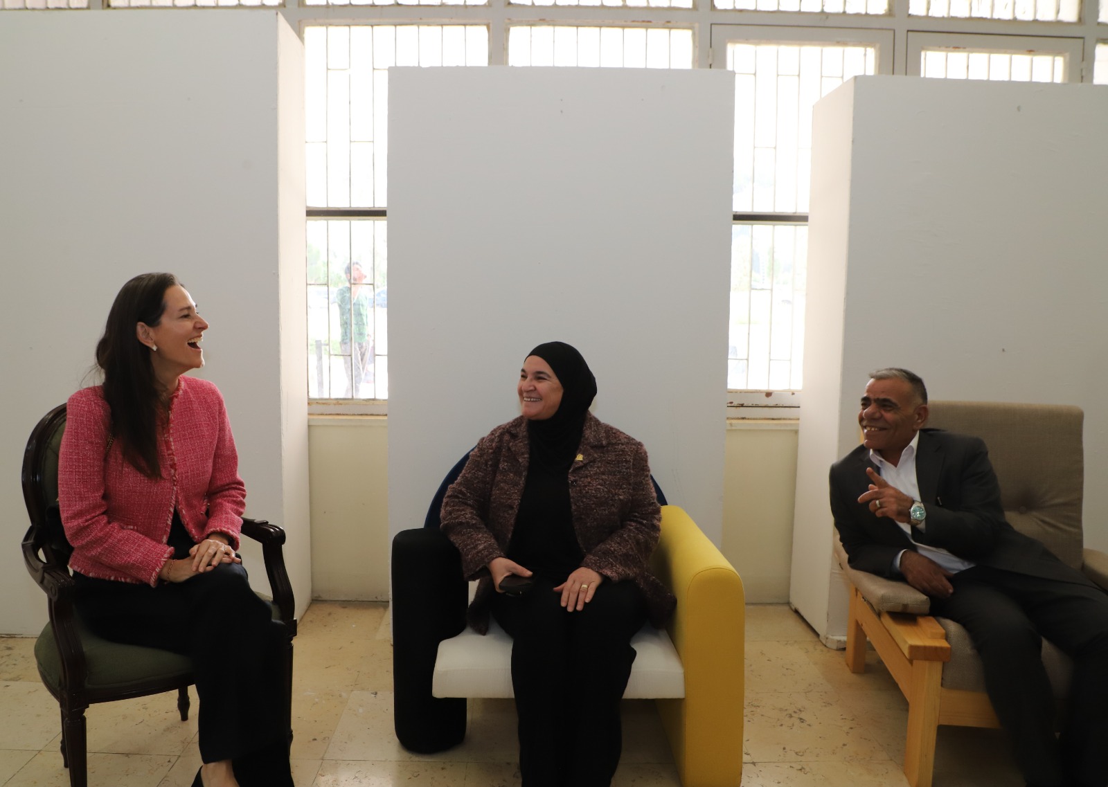 Madar Al-Saa Images 0.19101935080066756