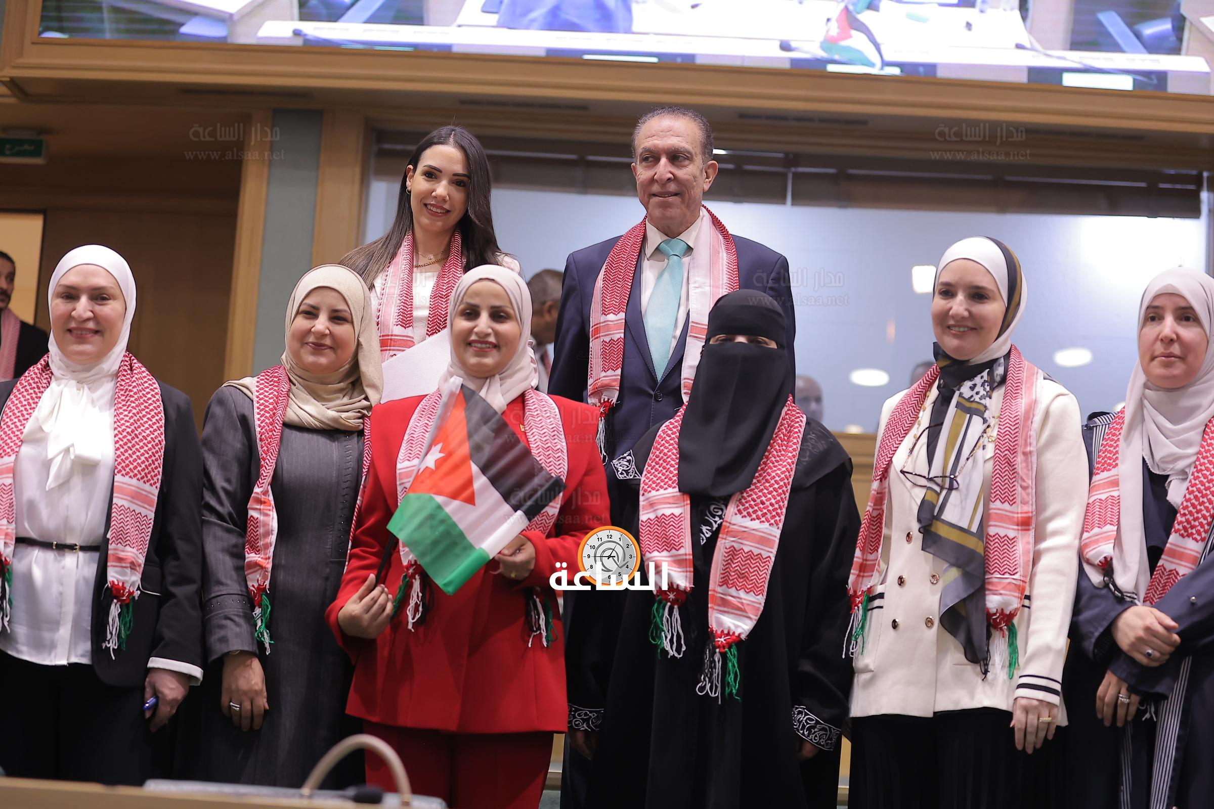 Madar Al-Saa Images 0.690113793208455