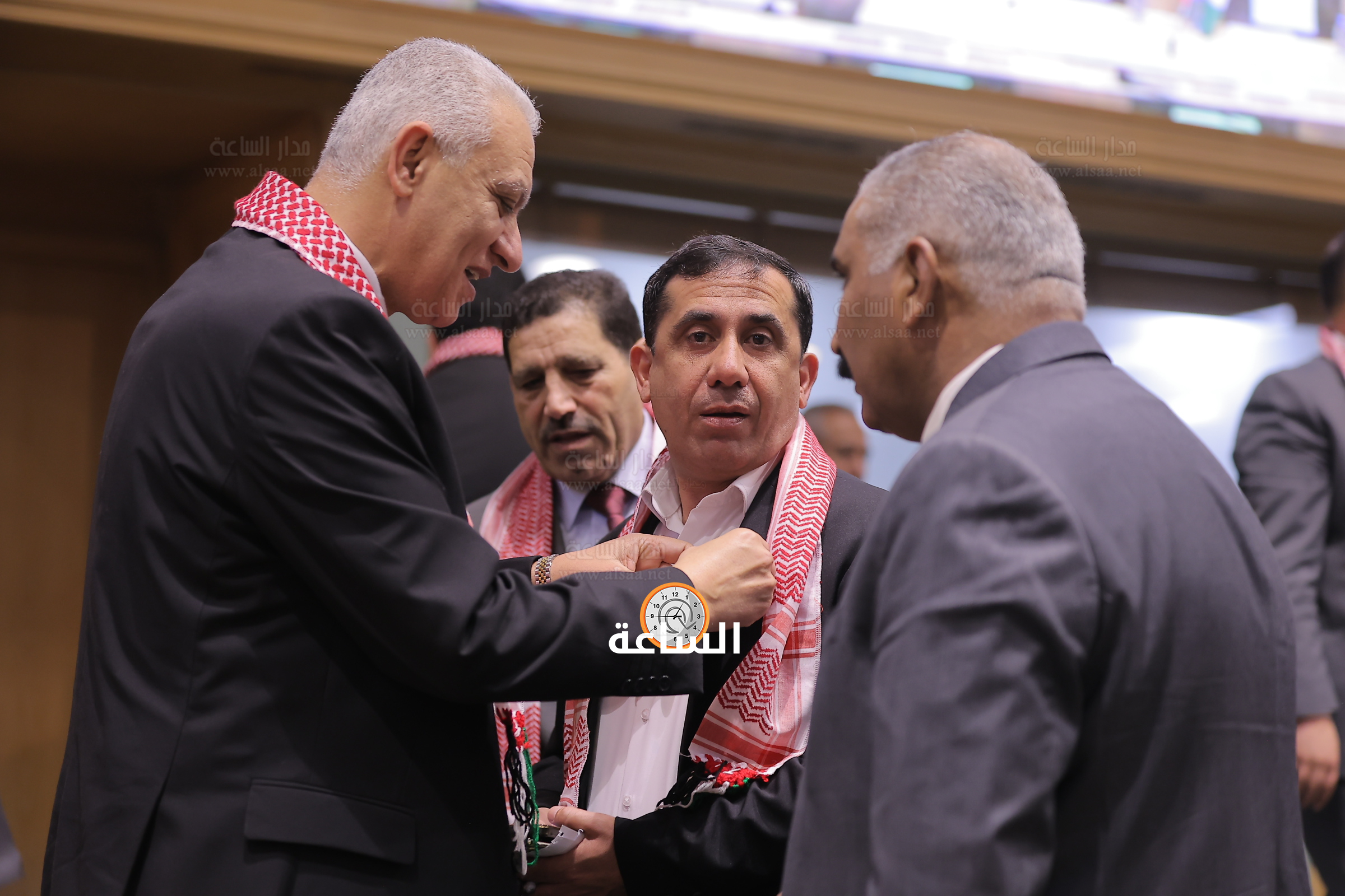 Madar Al-Saa Images 0.9590329327155821