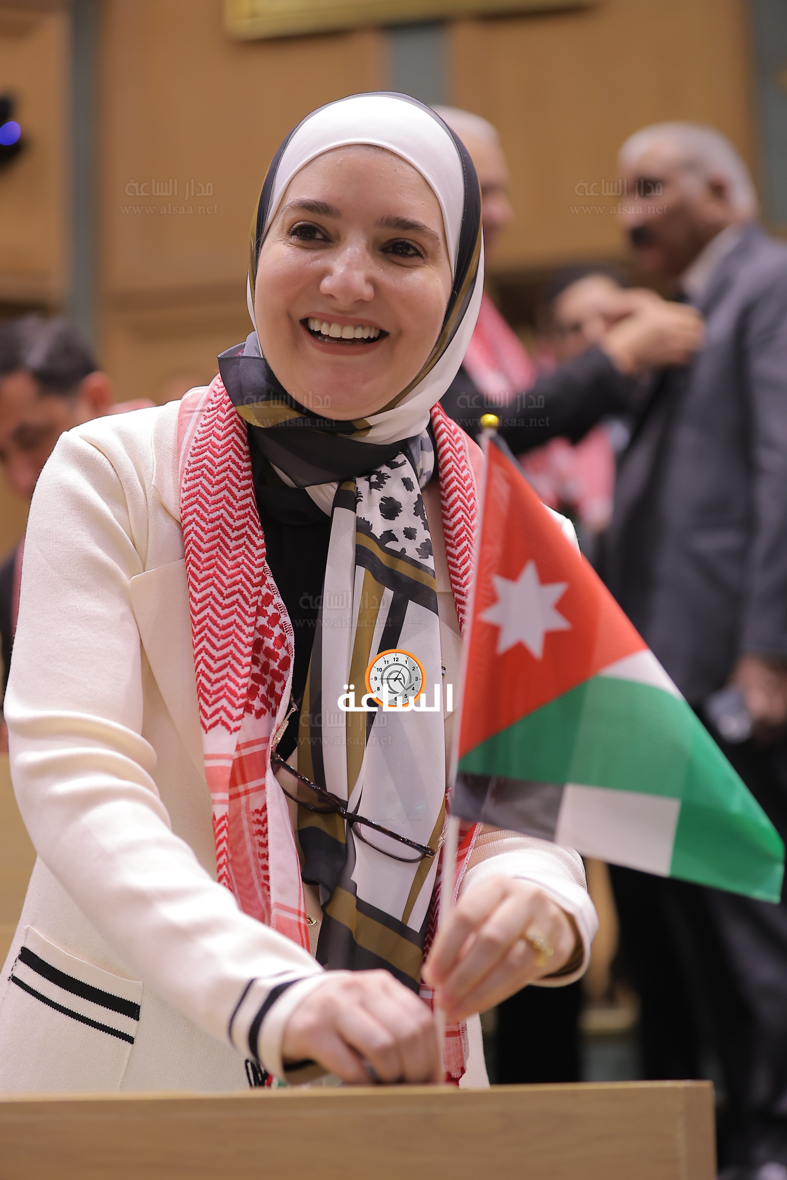 Madar Al-Saa Images 0.846707929317489