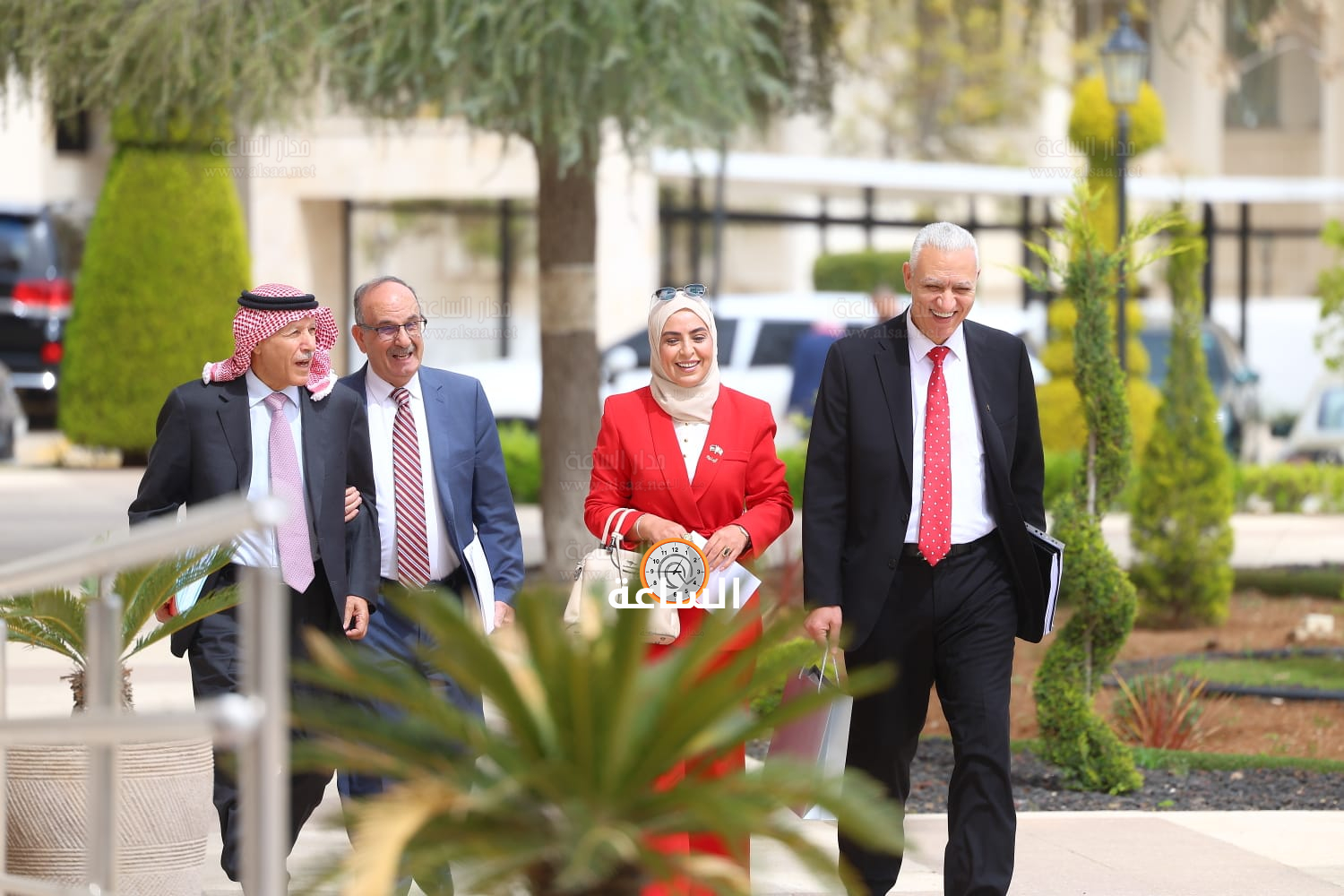 Madar Al-Saa Images 0.553025640488076