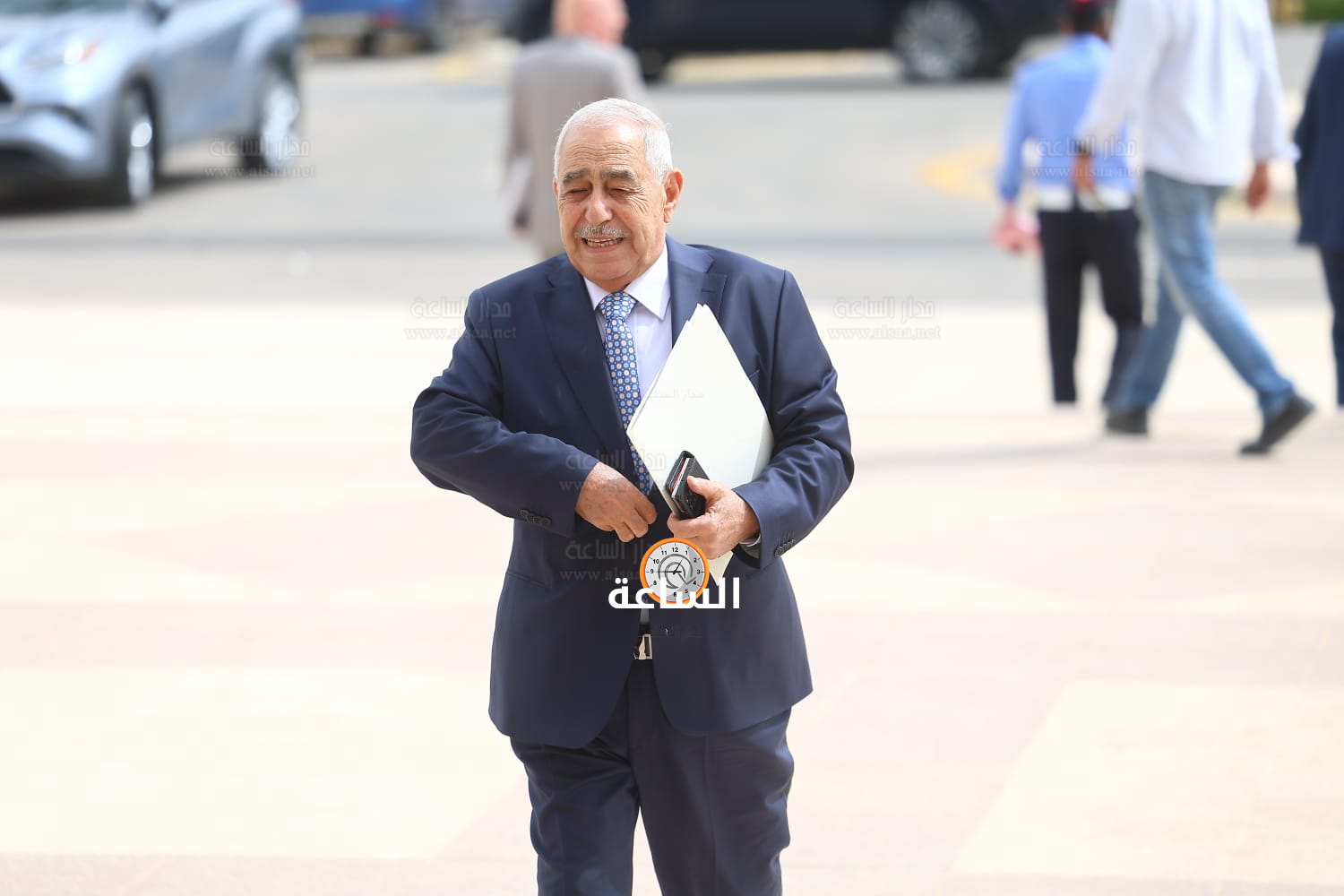 Madar Al-Saa Images 0.9984001606715065