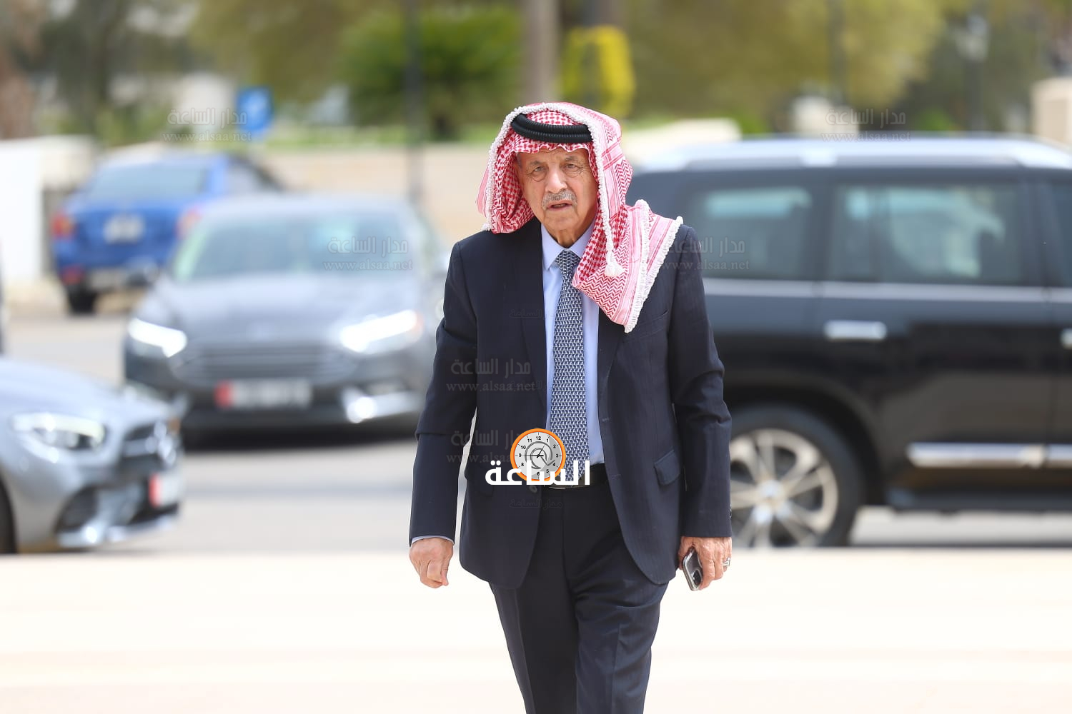 Madar Al-Saa Images 0.7001786786249902