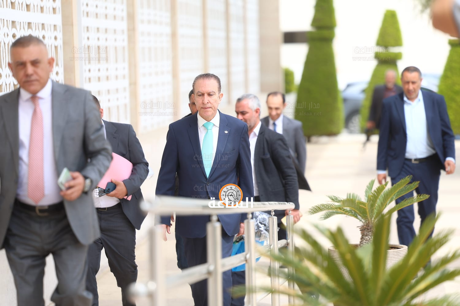 Madar Al-Saa Images 0.5737135012011674