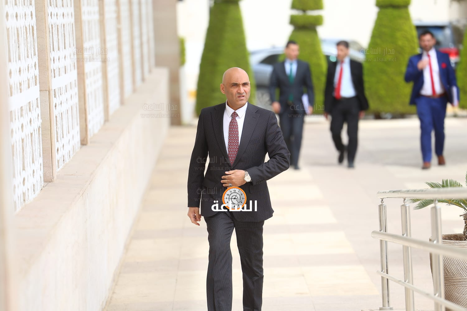 Madar Al-Saa Images 0.5260243415003064