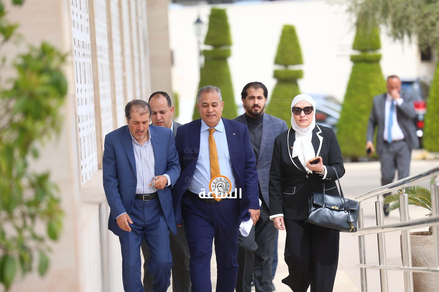 Madar Al-Saa Images 0.7645479149453227