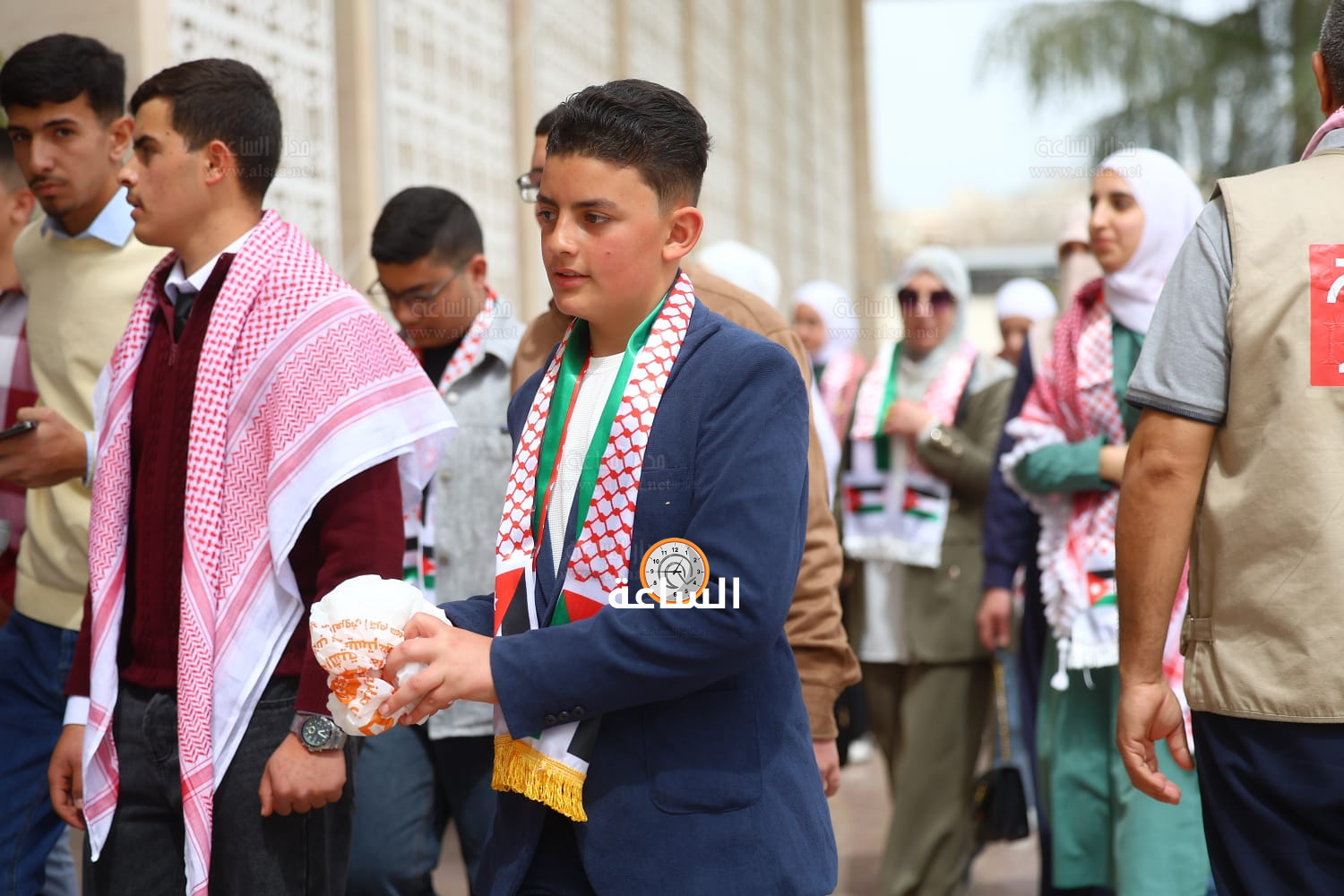 Madar Al-Saa Images 0.45563634582014145