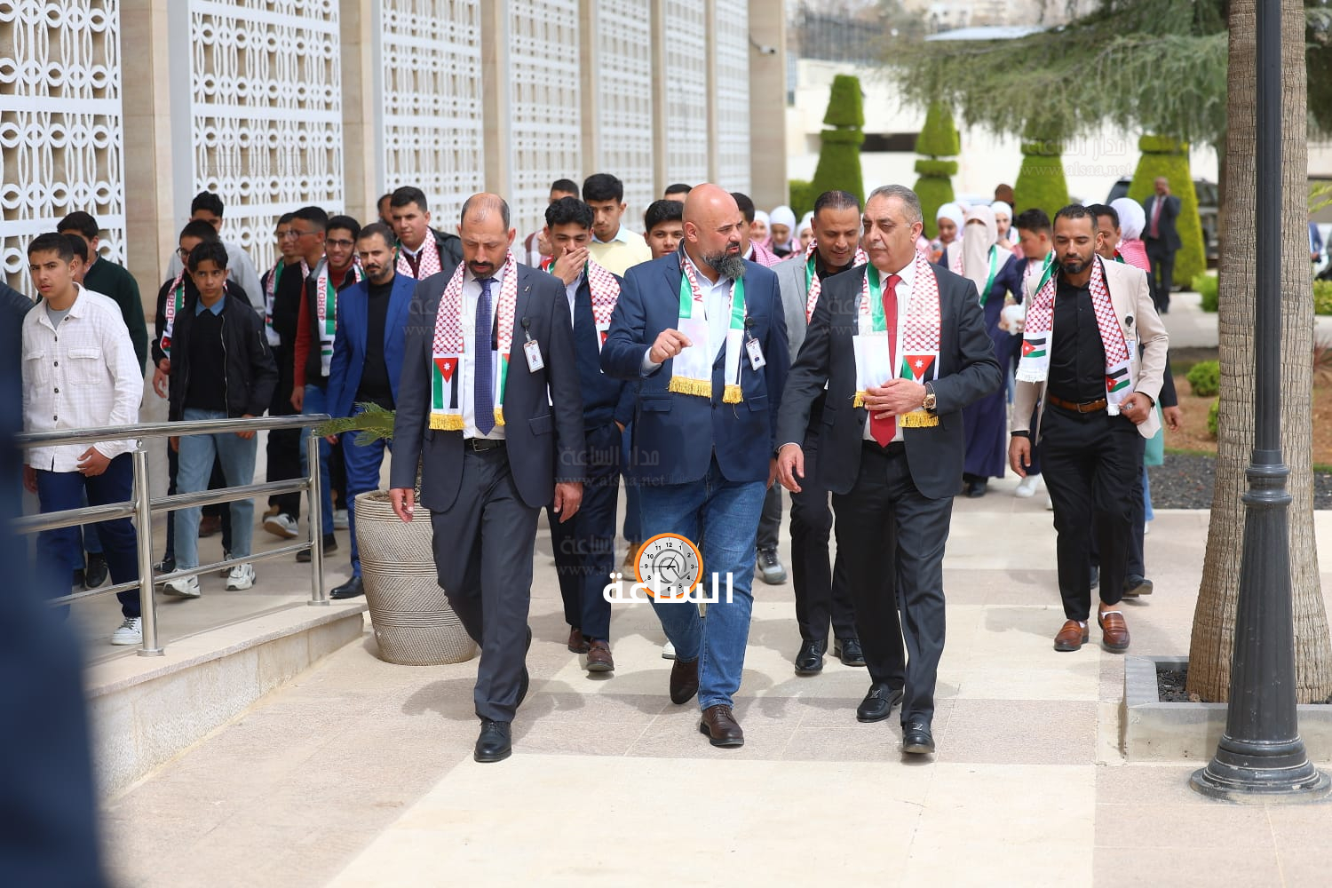 Madar Al-Saa Images 0.45043741744737675