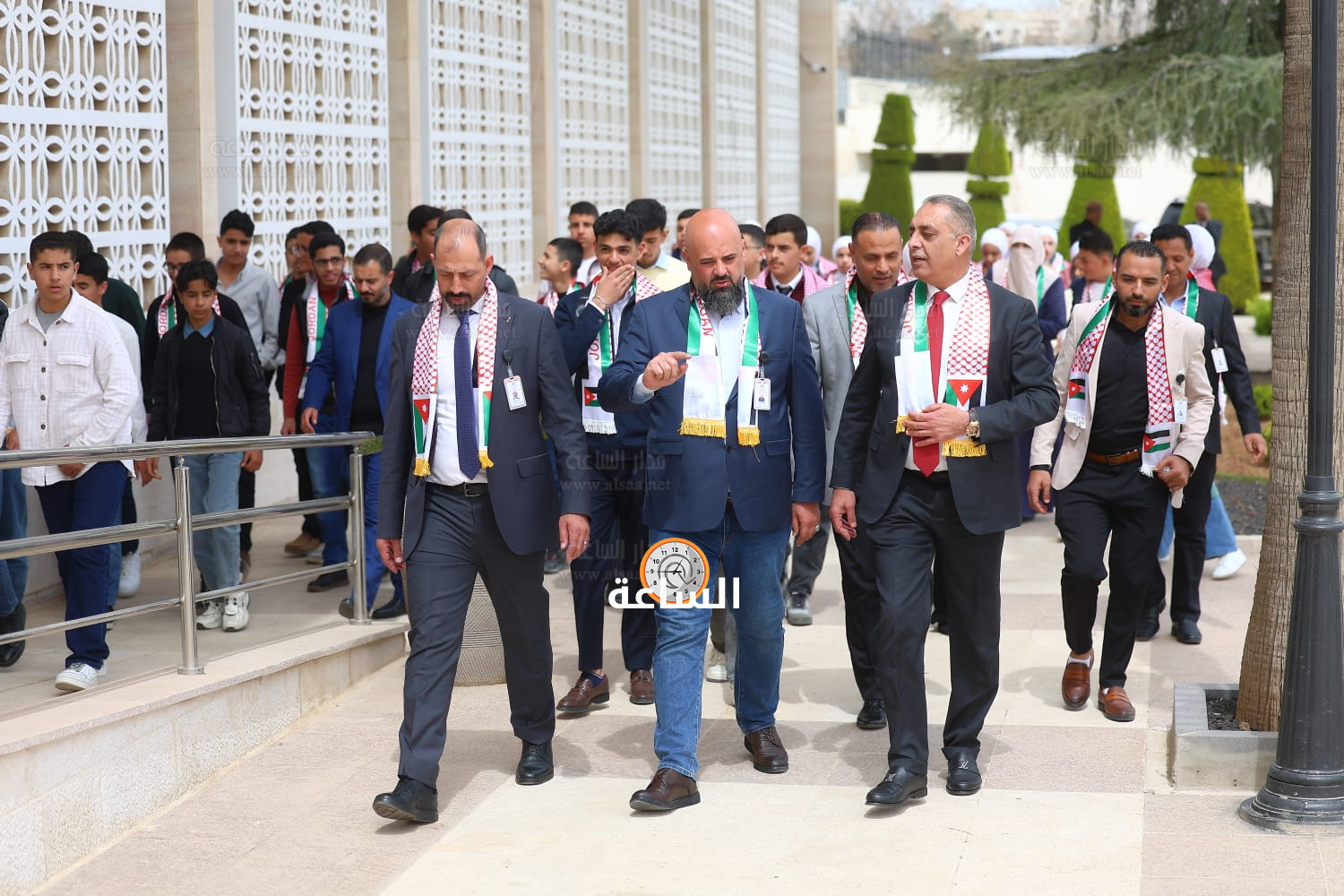 Madar Al-Saa Images 0.03213524737626272