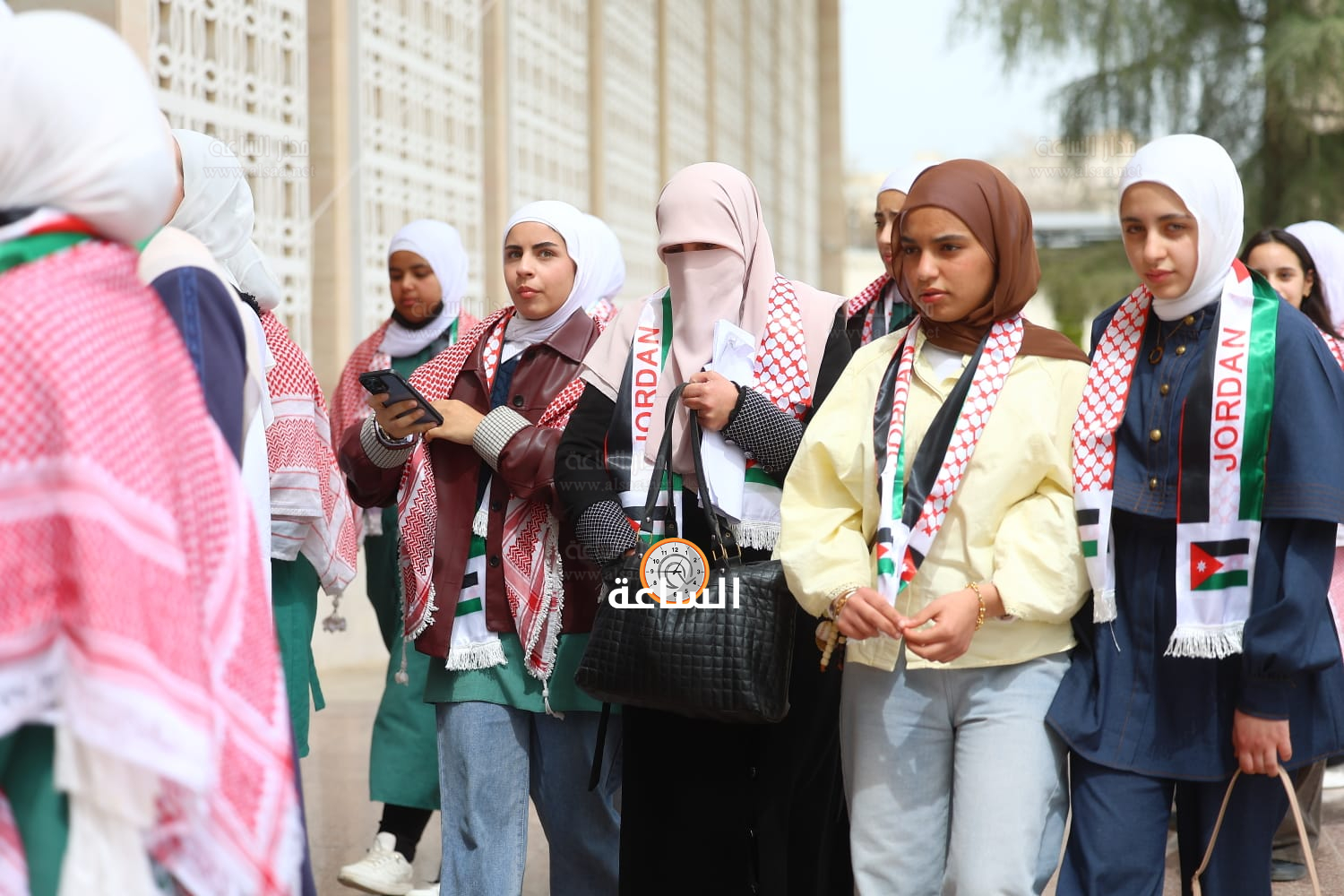 Madar Al-Saa Images 0.828460143448093