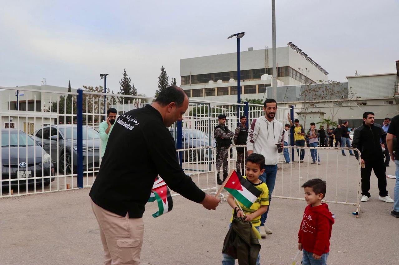 Madar Al-Saa Images 0.4568983822296113