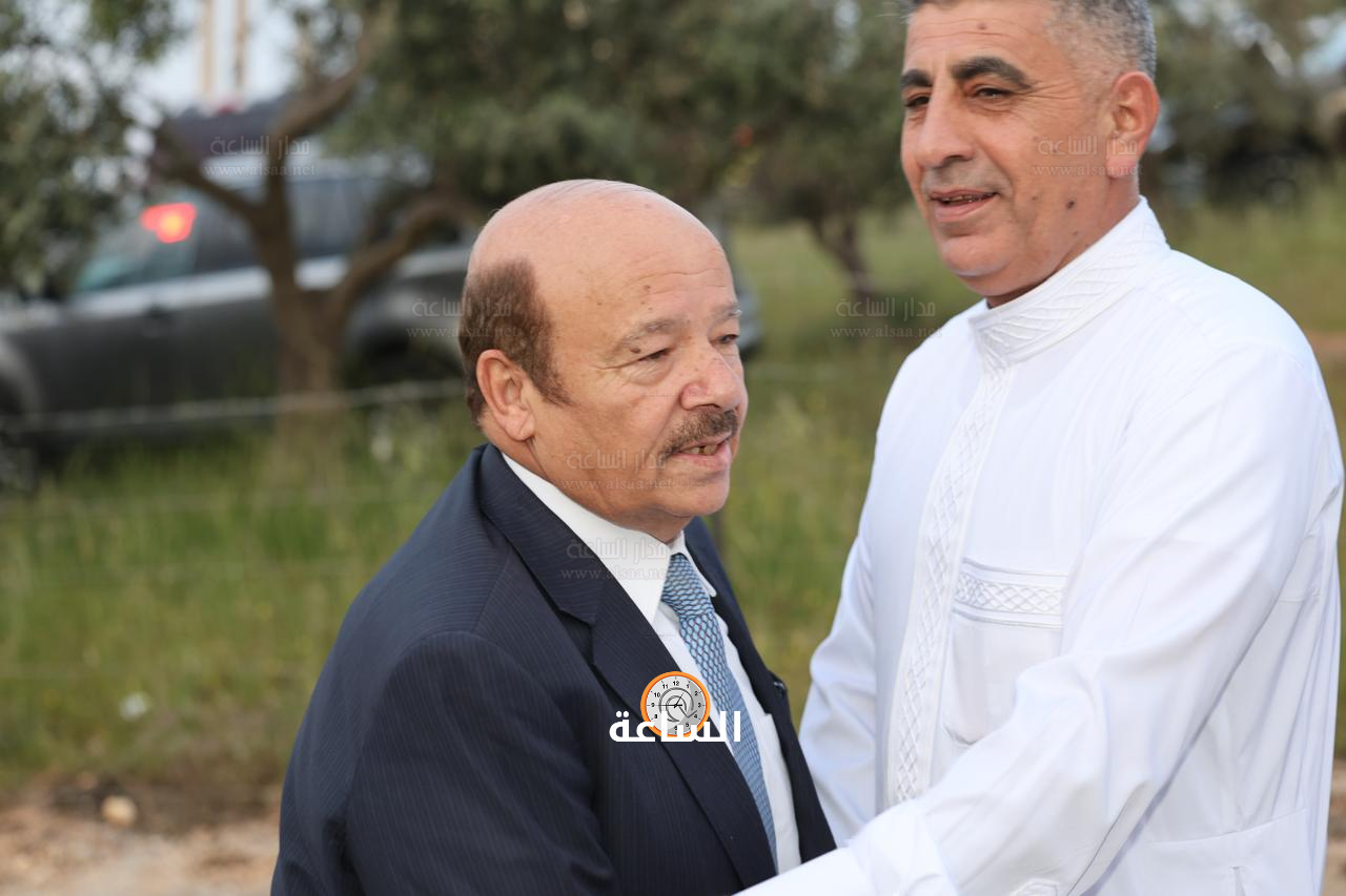 Madar Al-Saa Images 0.01953252223022639