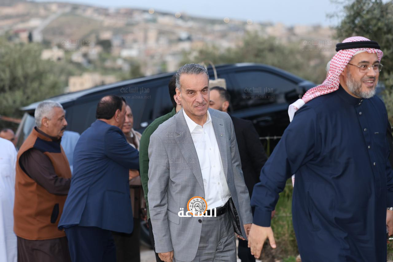 Madar Al-Saa Images 0.17764935993427888