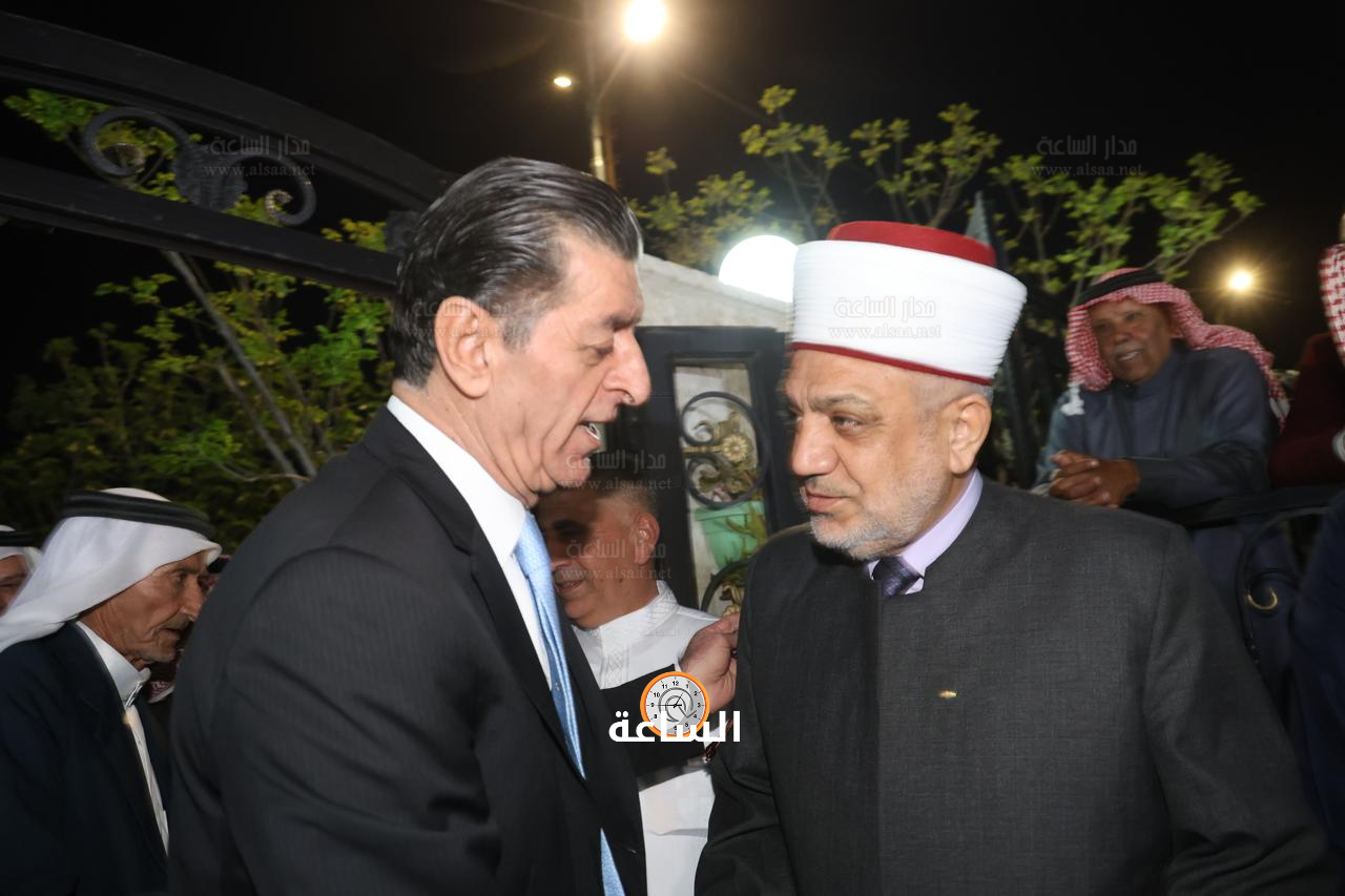 Madar Al-Saa Images 0.9507929716500126