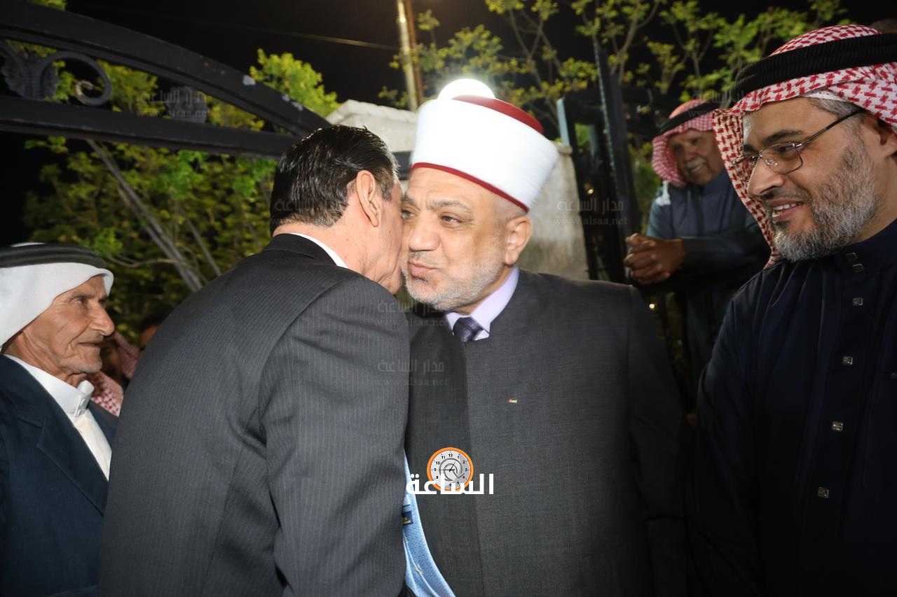 Madar Al-Saa Images 0.10713106484409218