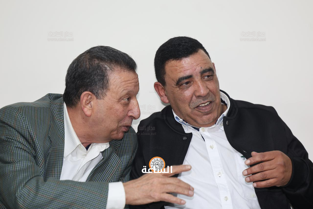 Madar Al-Saa Images 0.35842145180612694