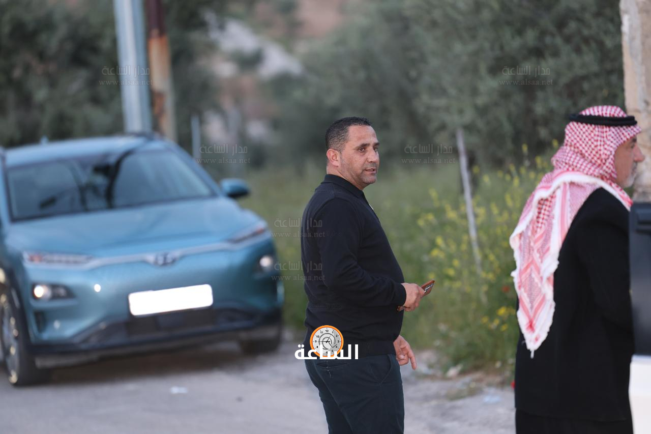 Madar Al-Saa Images 0.42156138258366205