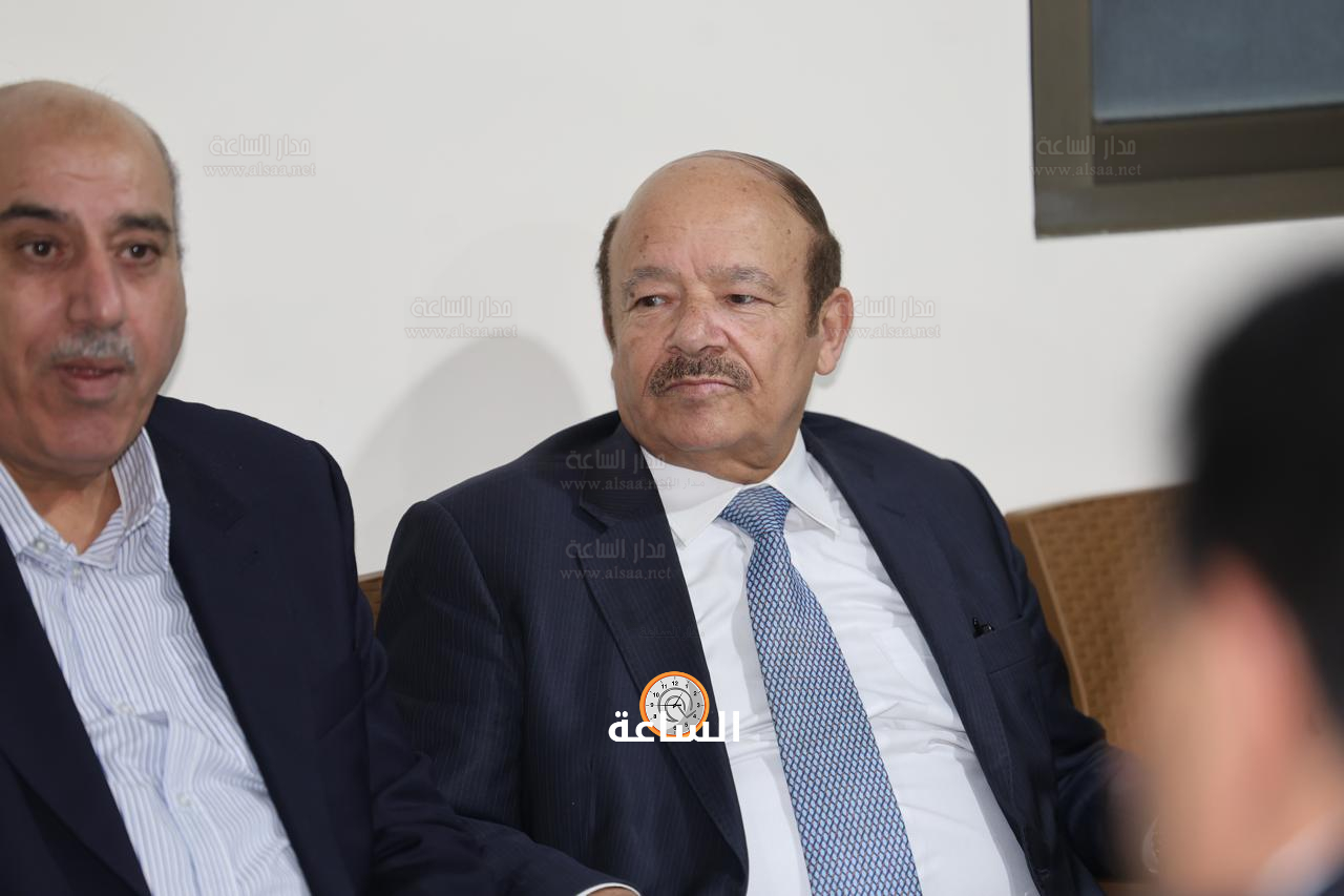 Madar Al-Saa Images 0.8819295065296243