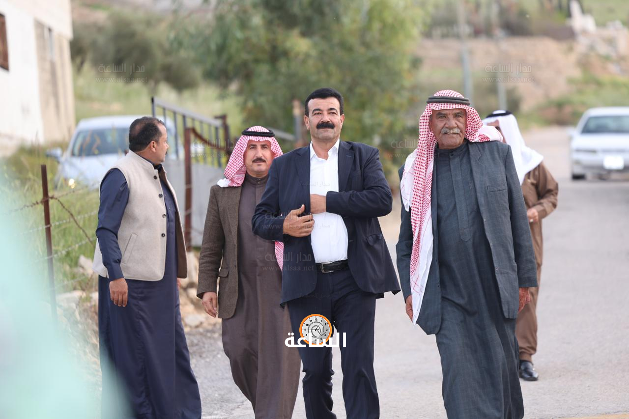 Madar Al-Saa Images 0.00771771839220714