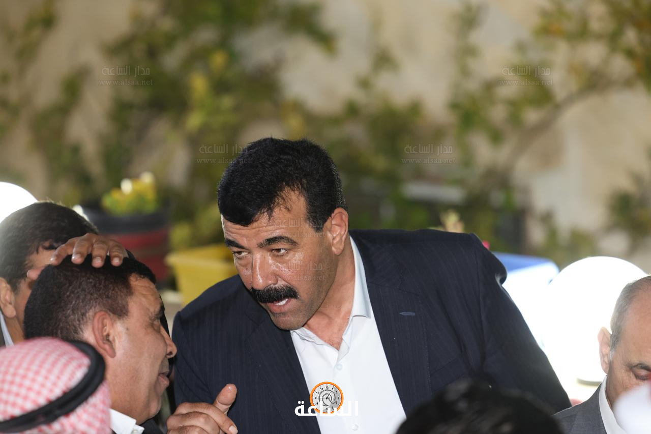 Madar Al-Saa Images 0.05130386737068693