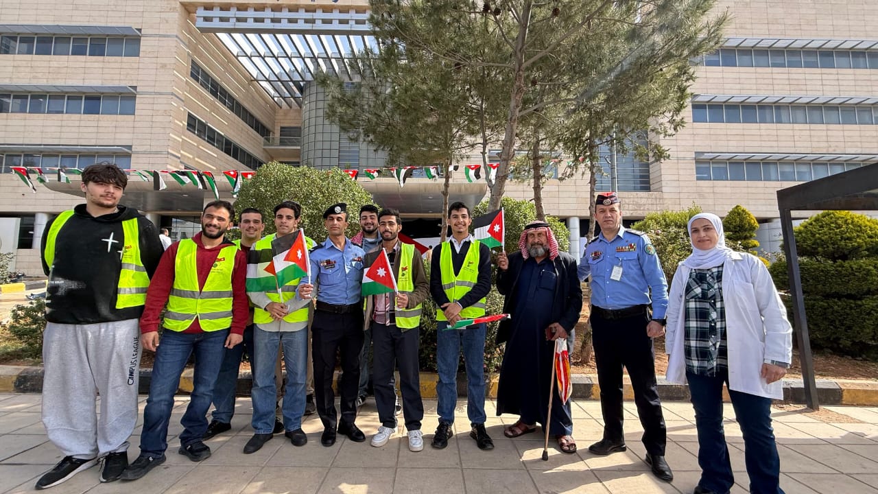 Madar Al-Saa Images 0.48923234175728114