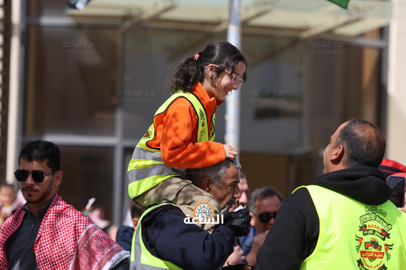 Madar Al-Saa Images 0.5019006159255502