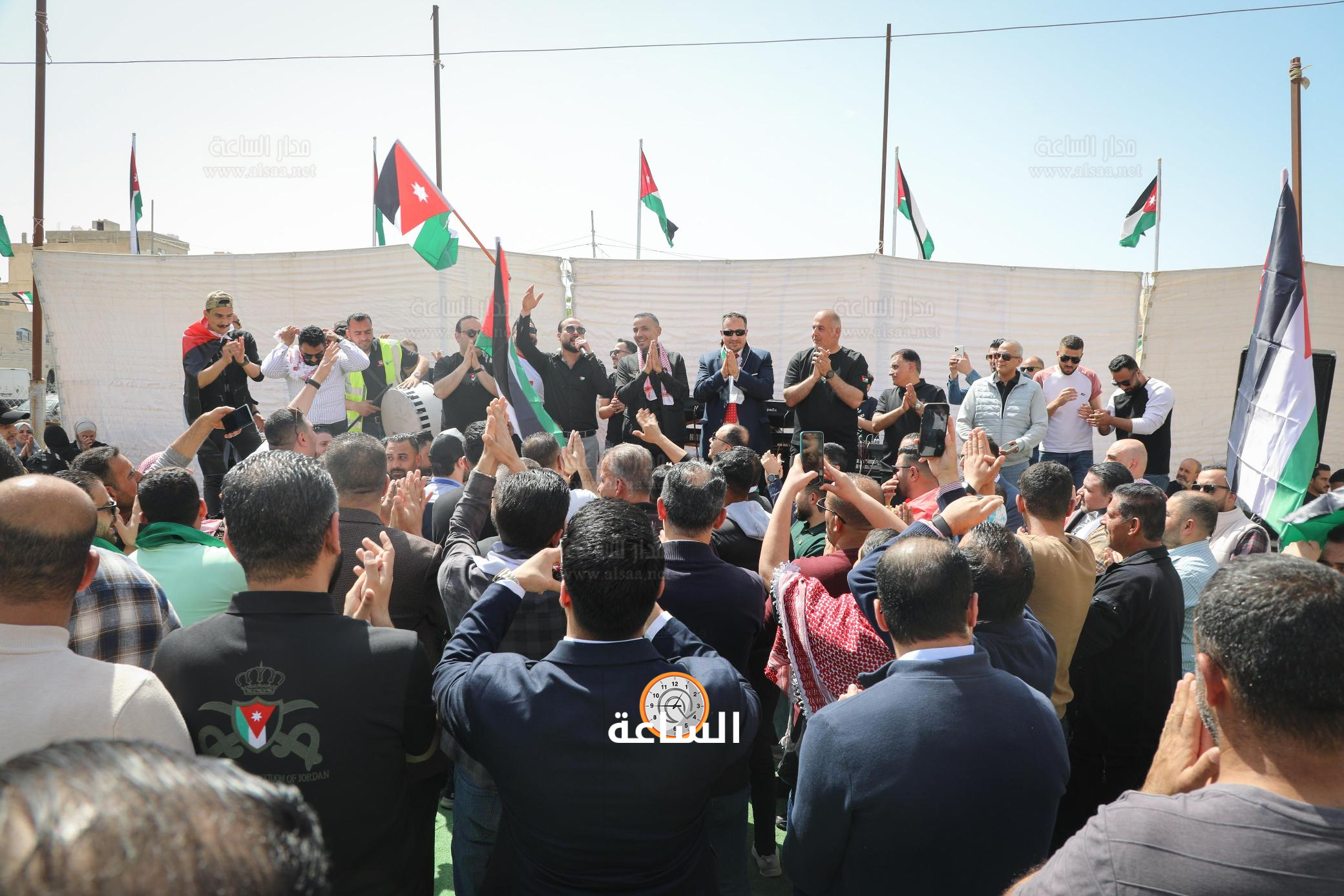 Madar Al-Saa Images 0.6048162826418935