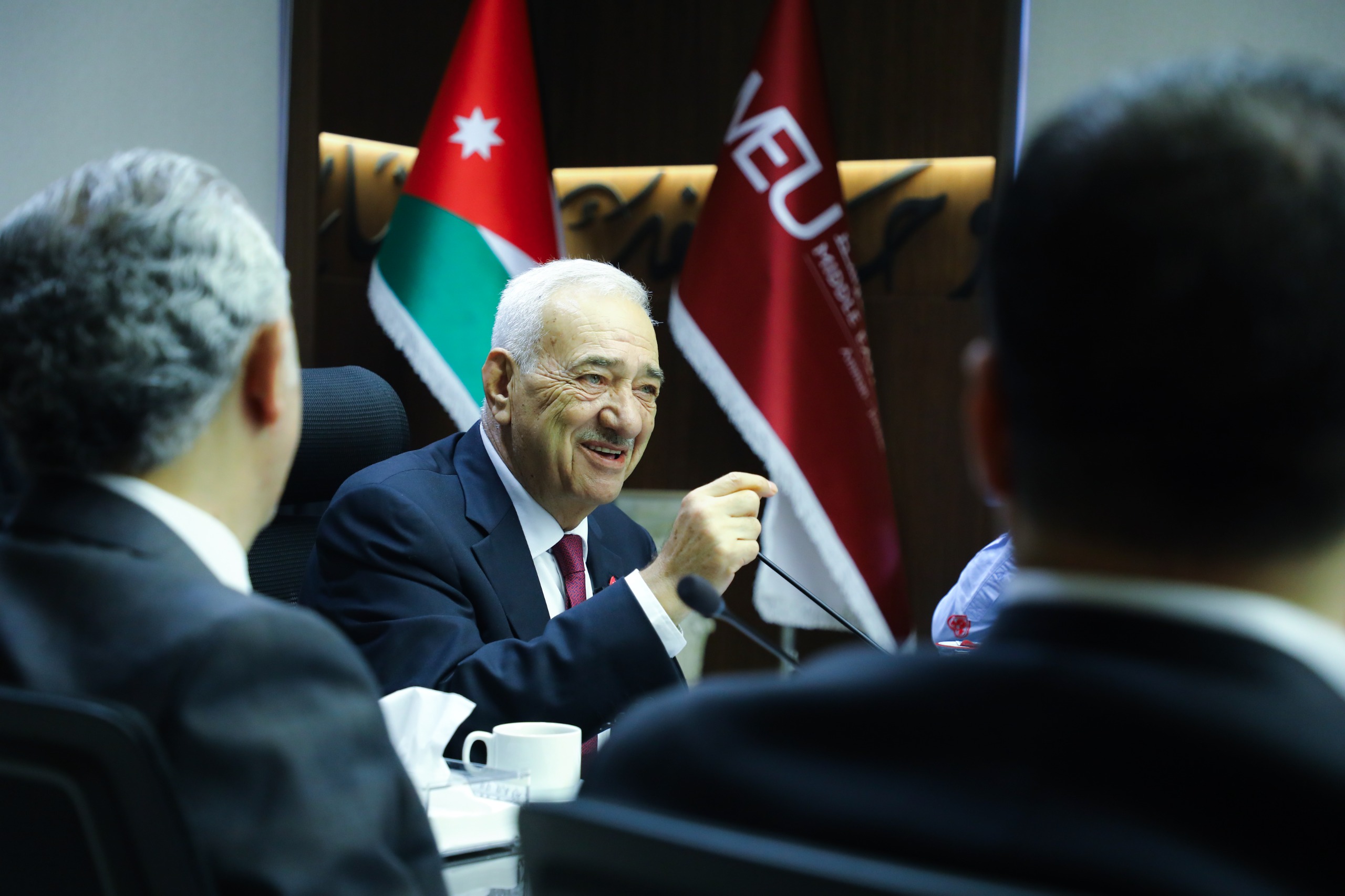 Madar Al-Saa Images 0.5261310626874426