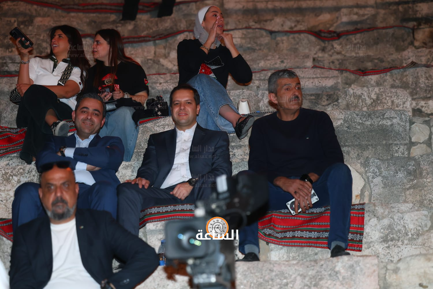 Madar Al-Saa Images 0.43437994504399025