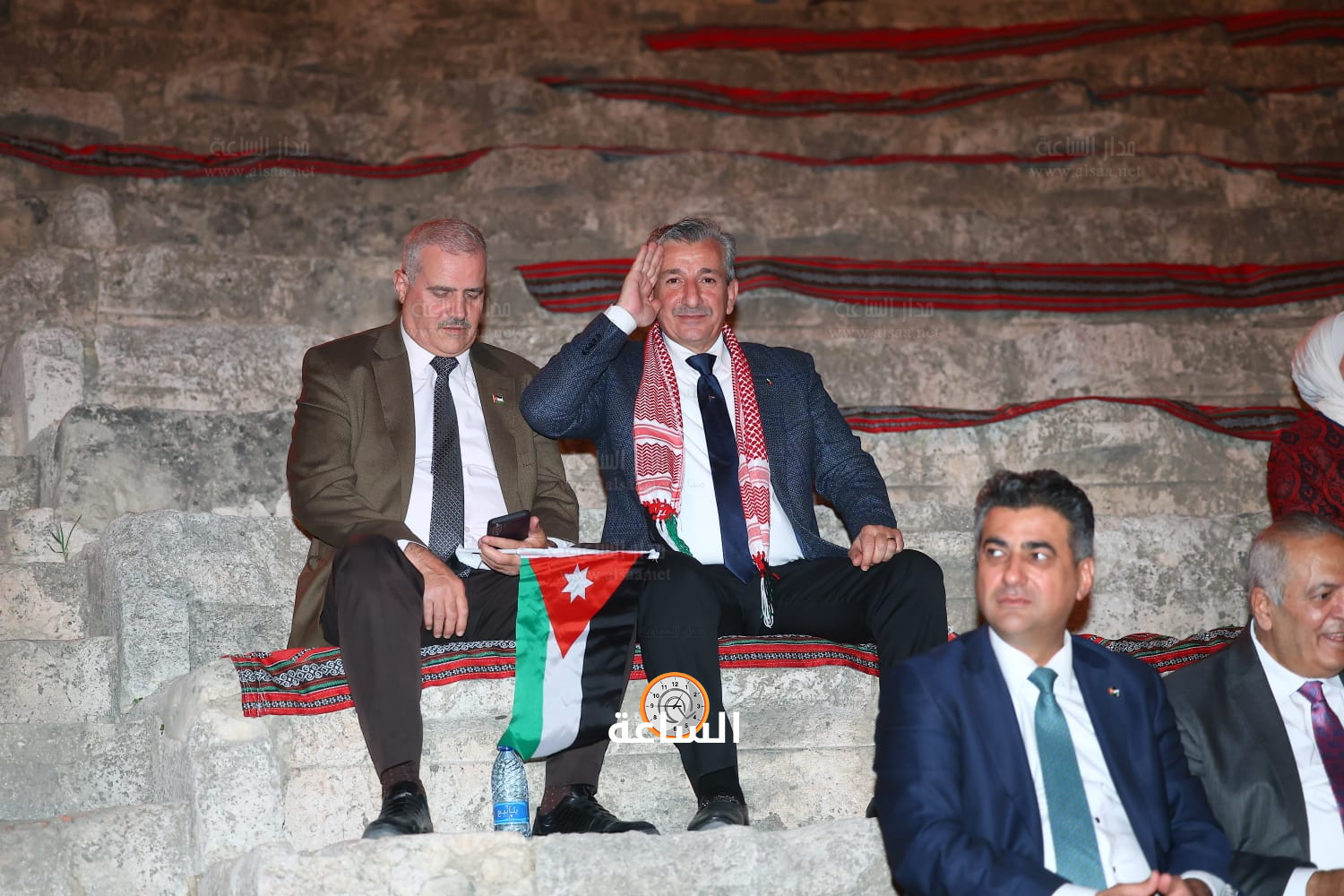 Madar Al-Saa Images 0.3932787739323085