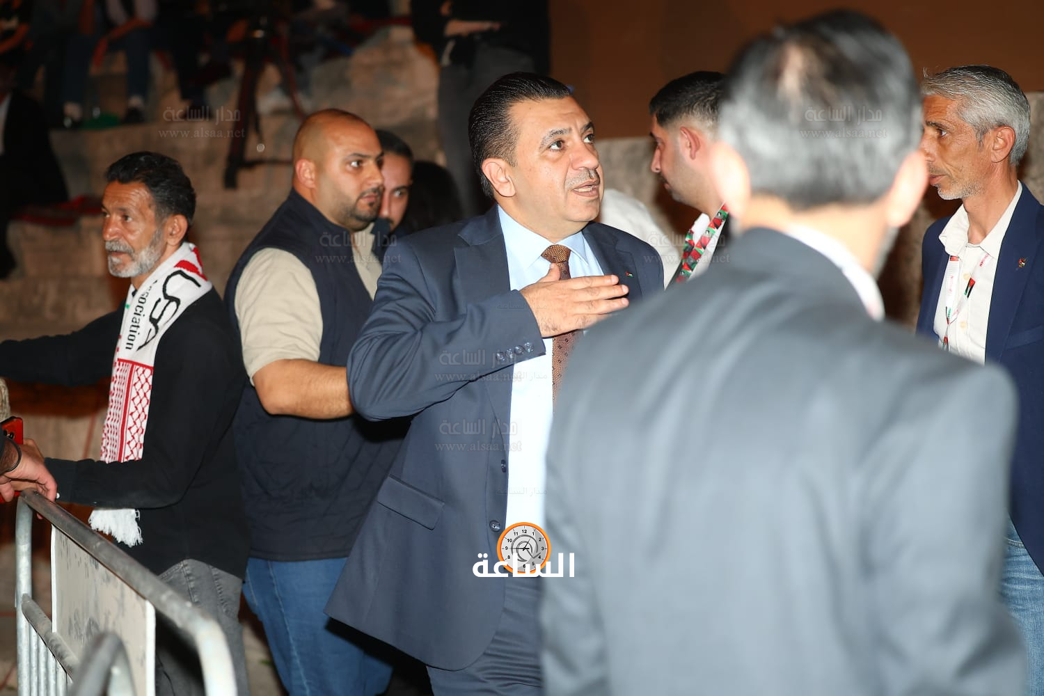 Madar Al-Saa Images 0.04232271630189355