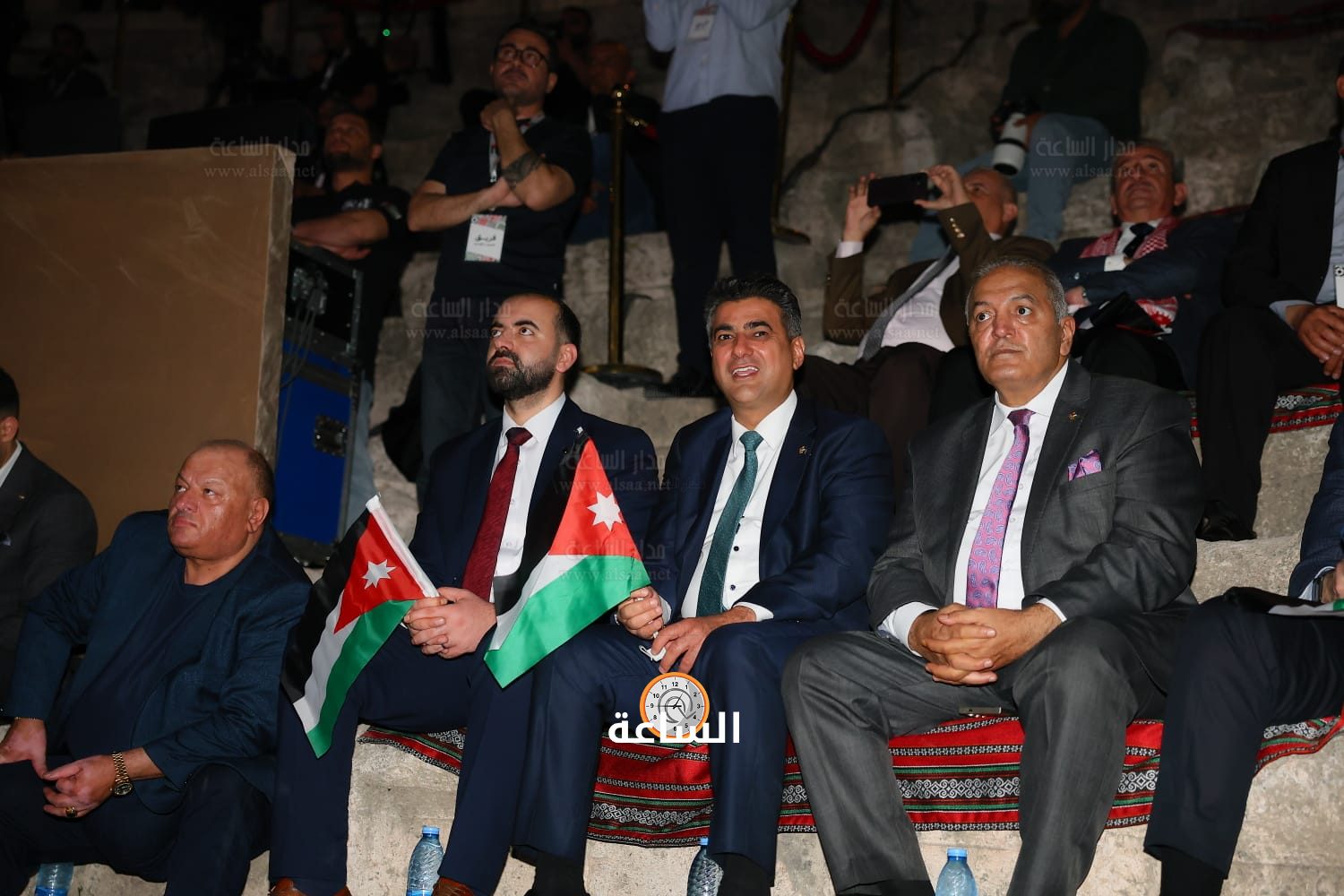 Madar Al-Saa Images 0.6511674252476347