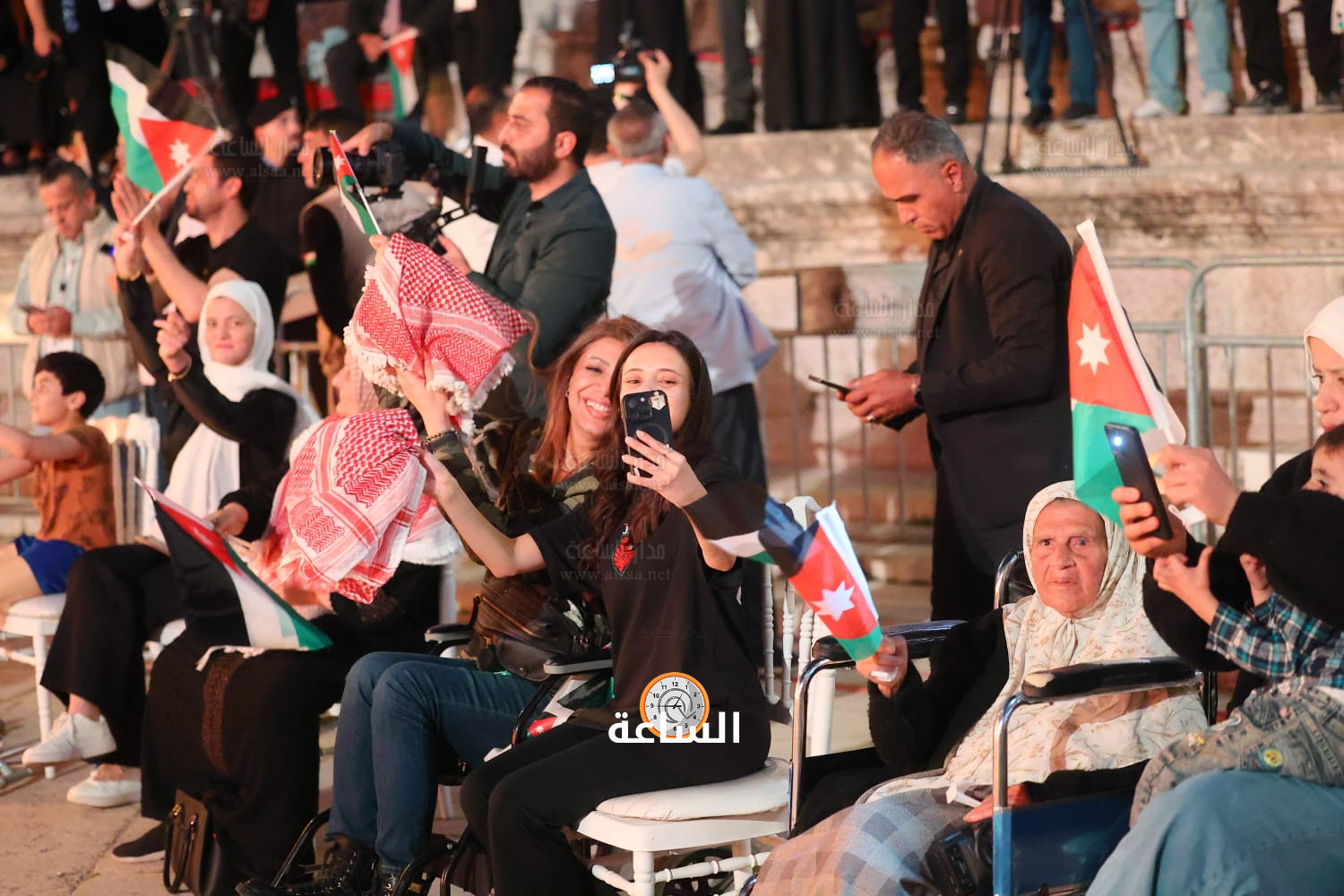 Madar Al-Saa Images 0.34991973317938474