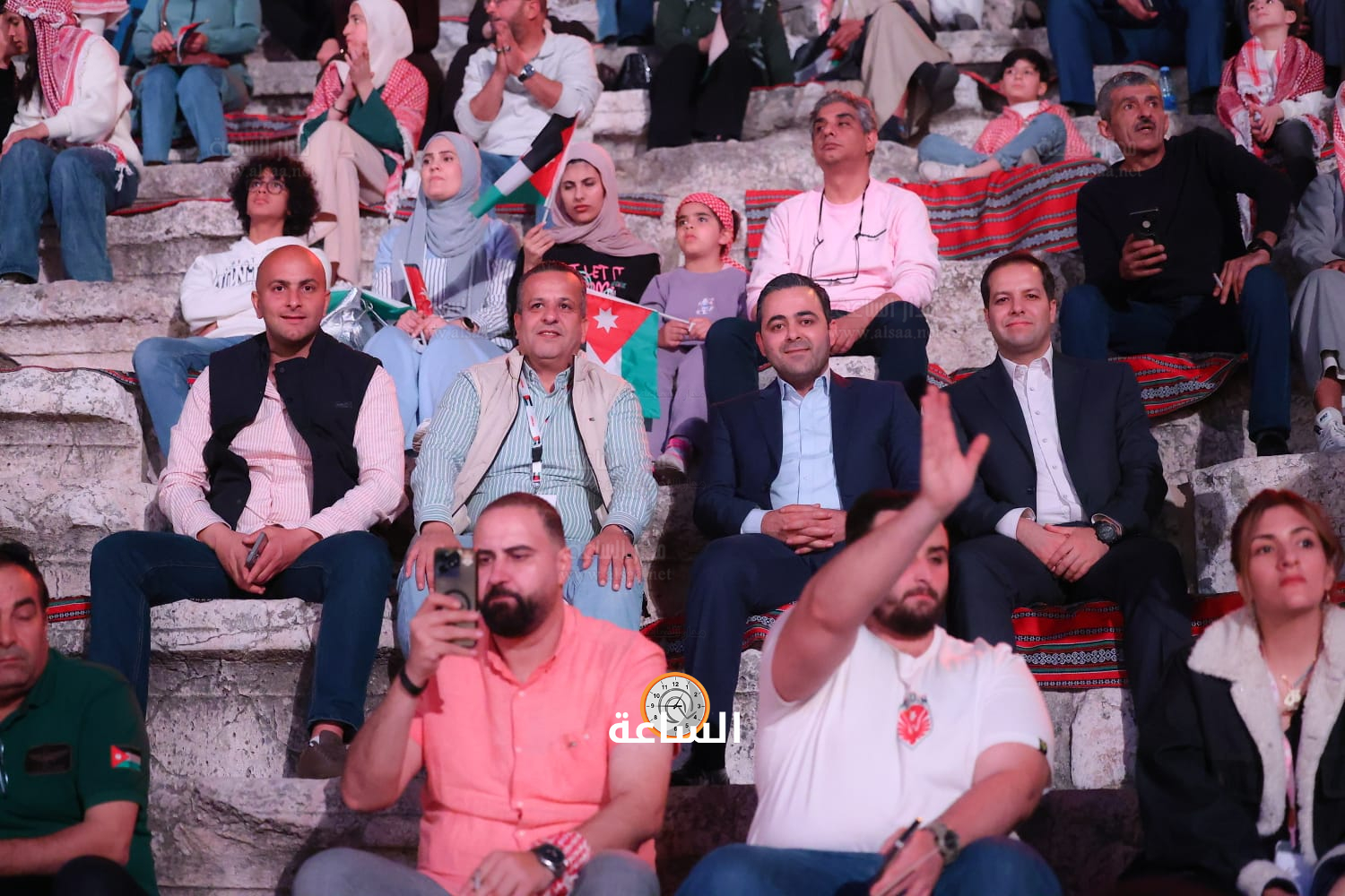 Madar Al-Saa Images 0.0005692201948179765