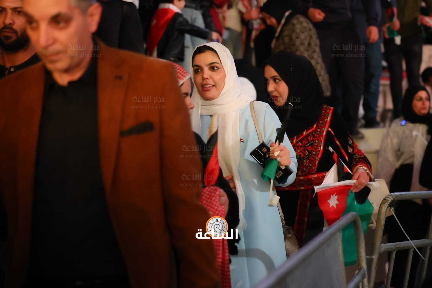 Madar Al-Saa Images 0.6098251904360624