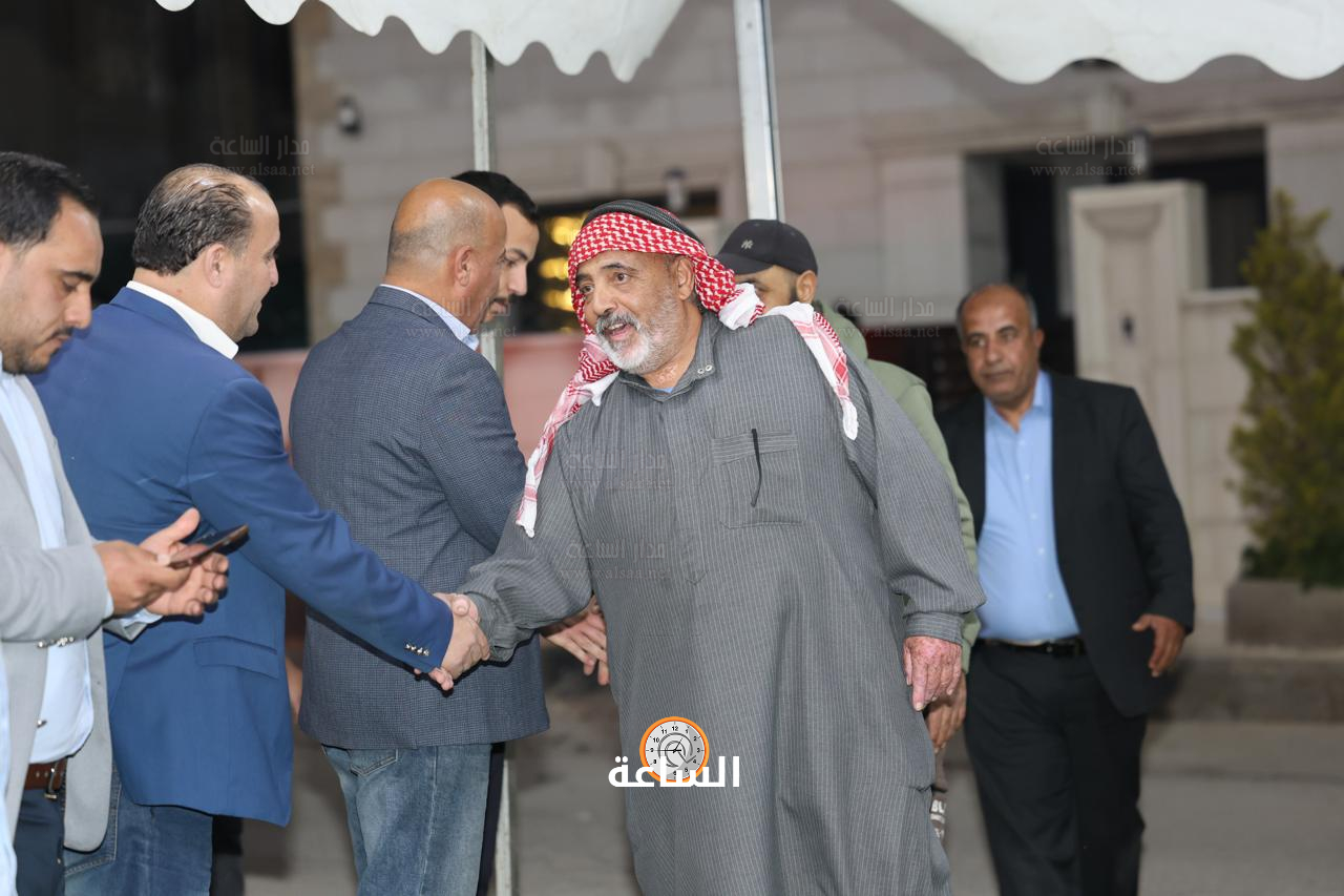 Madar Al-Saa Images 0.15987412655498523