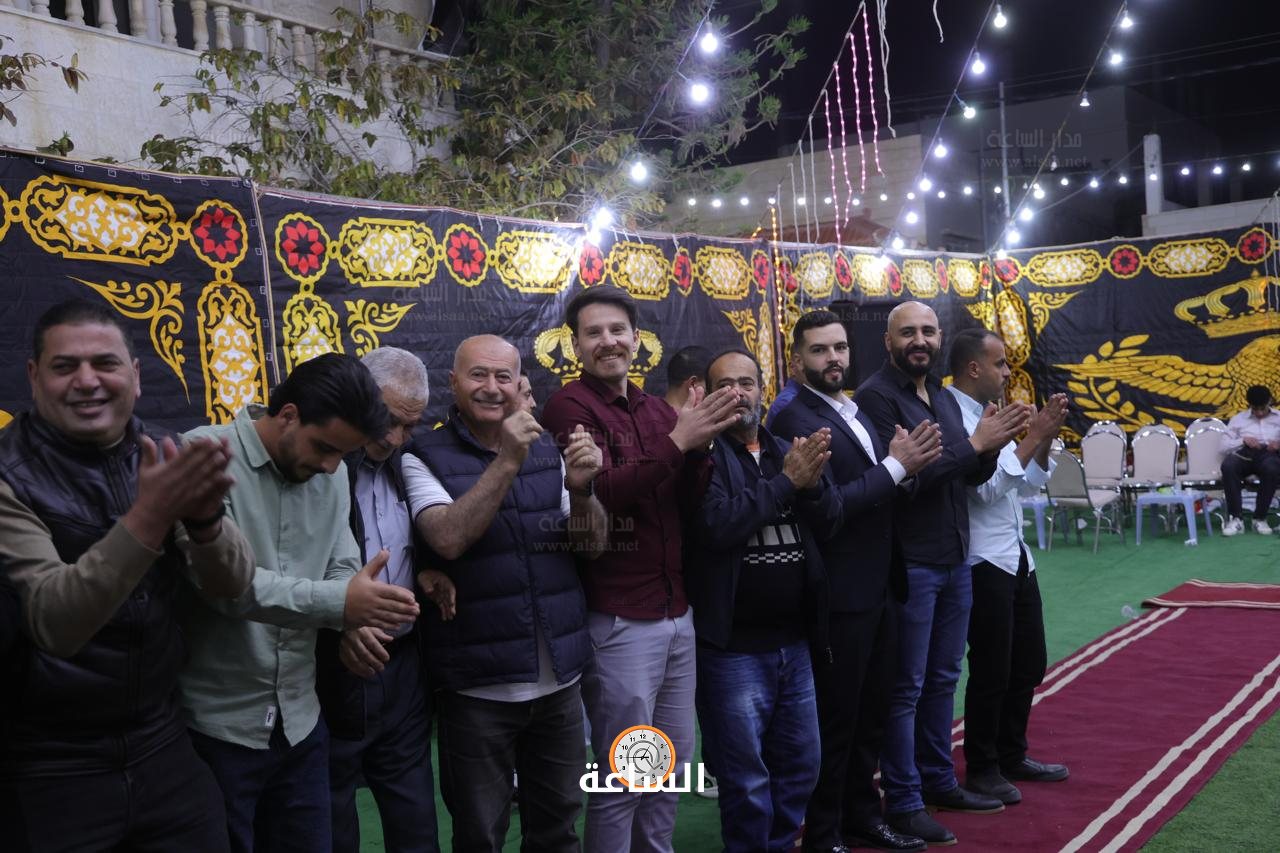 Madar Al-Saa Images 0.4912339106703487