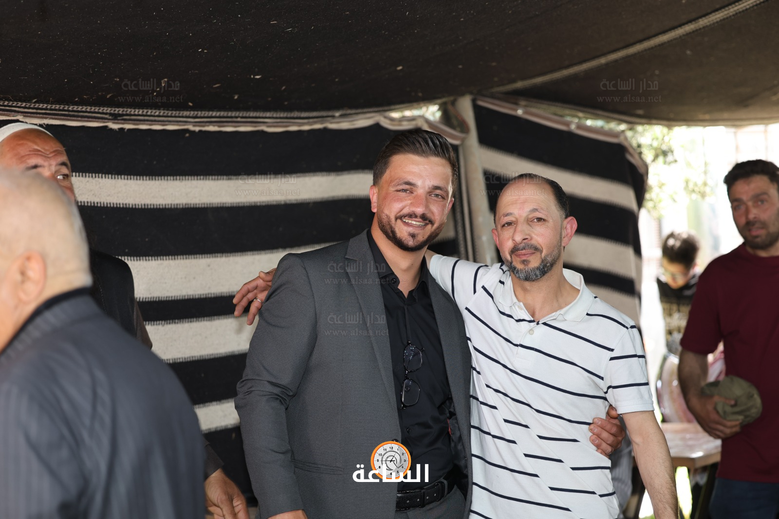 Madar Al-Saa Images 0.4417158159896023