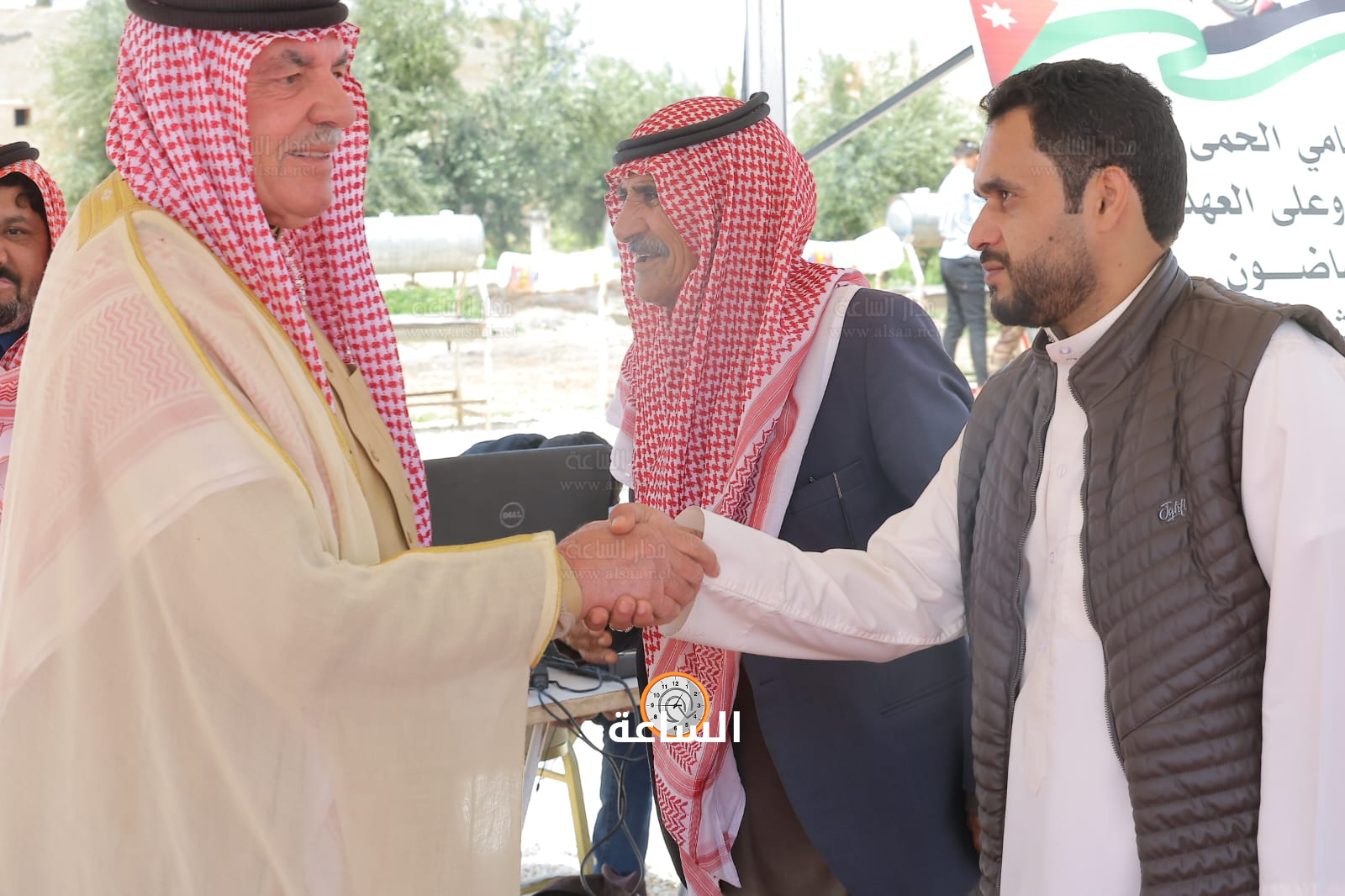 Madar Al-Saa Images 0.646146100950001