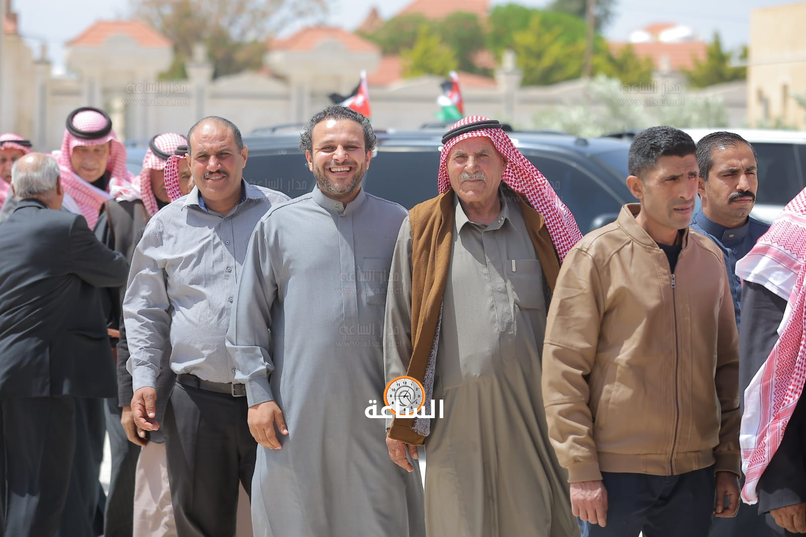 Madar Al-Saa Images 0.3804035461843911