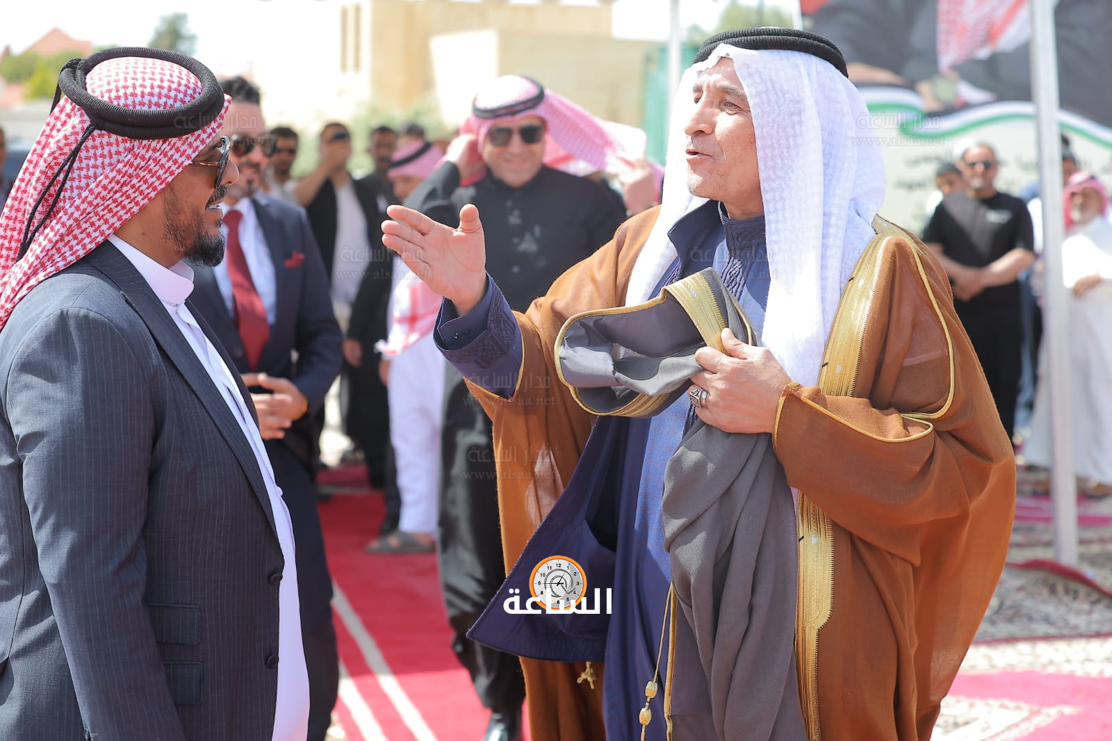 Madar Al-Saa Images 0.27065557142504937