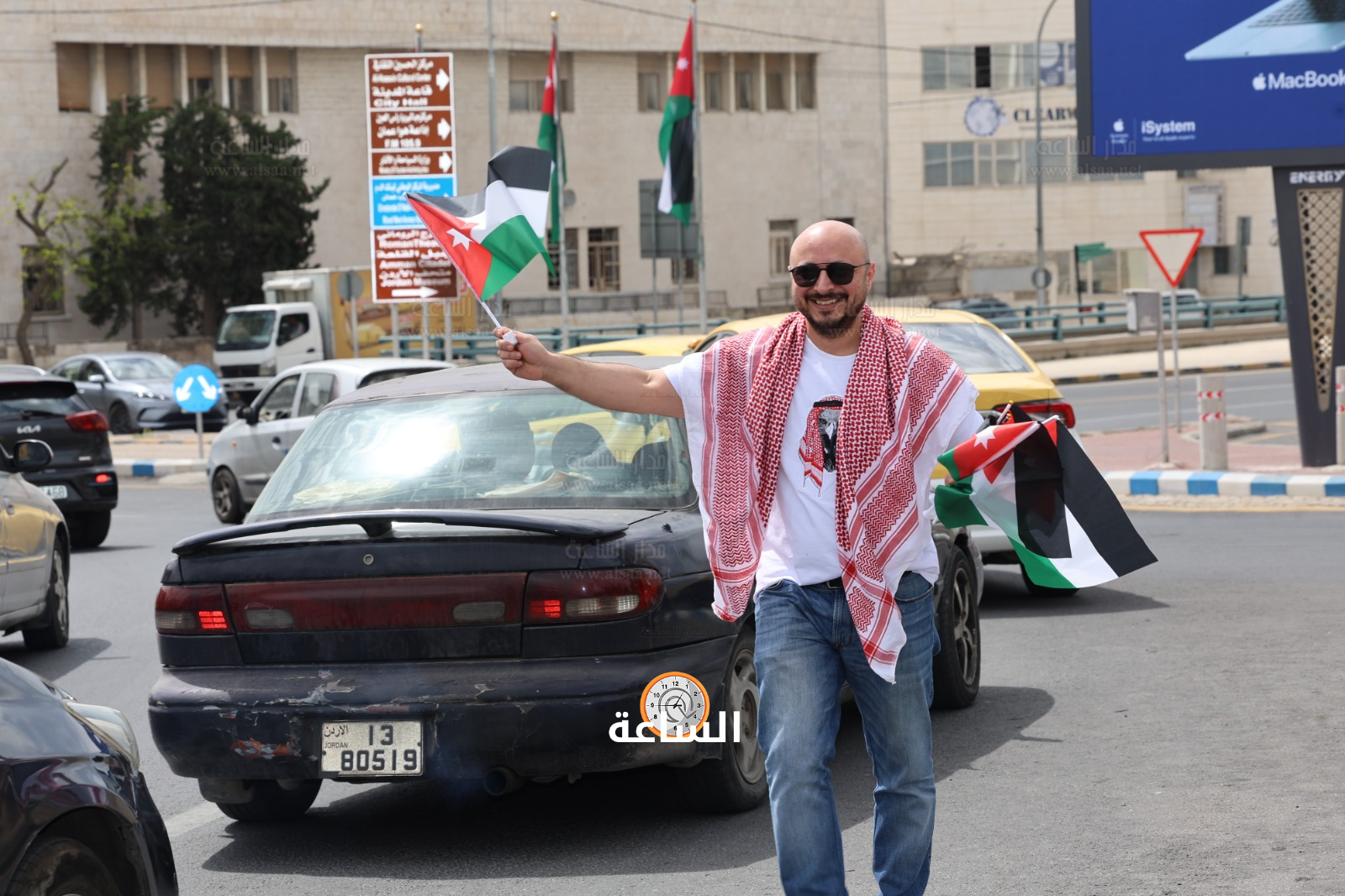 Madar Al-Saa Images 0.17587432364694078