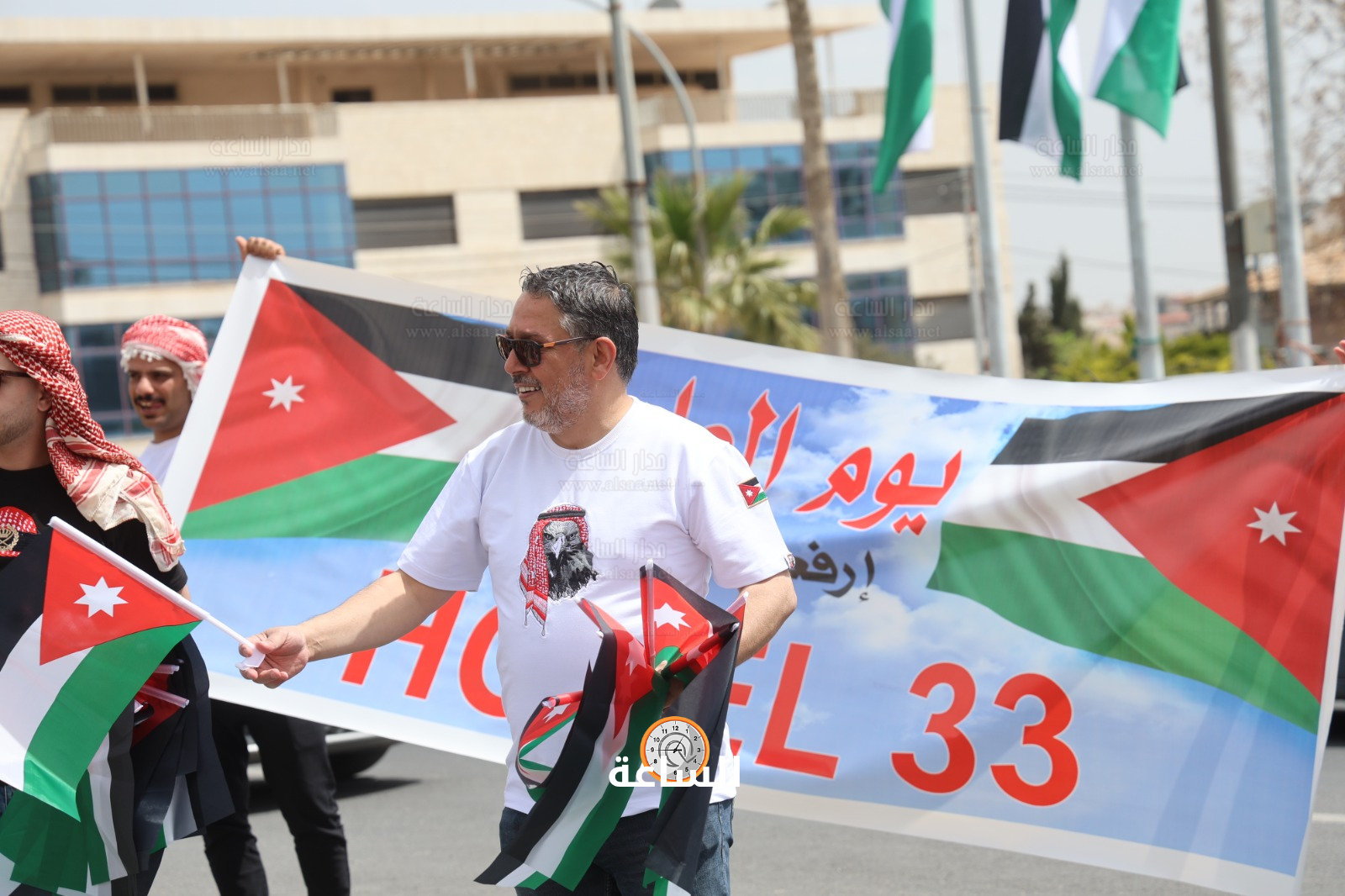 Madar Al-Saa Images 0.5127343773397877