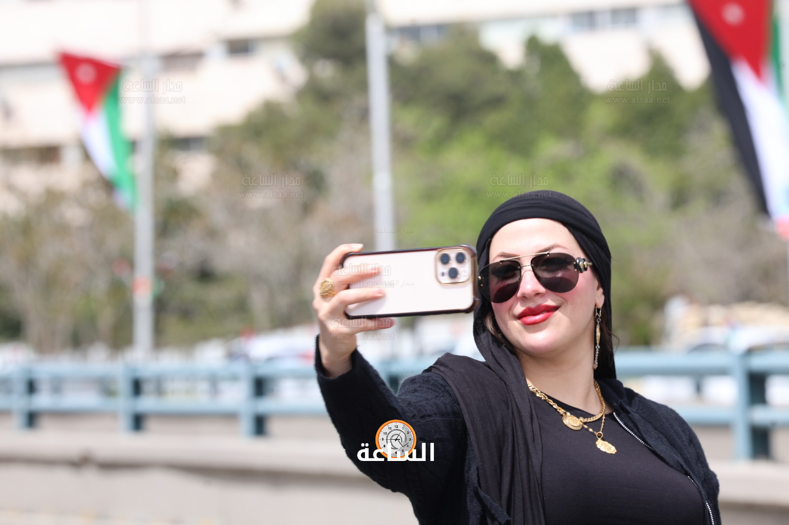 Madar Al-Saa Images 0.3937448991000517