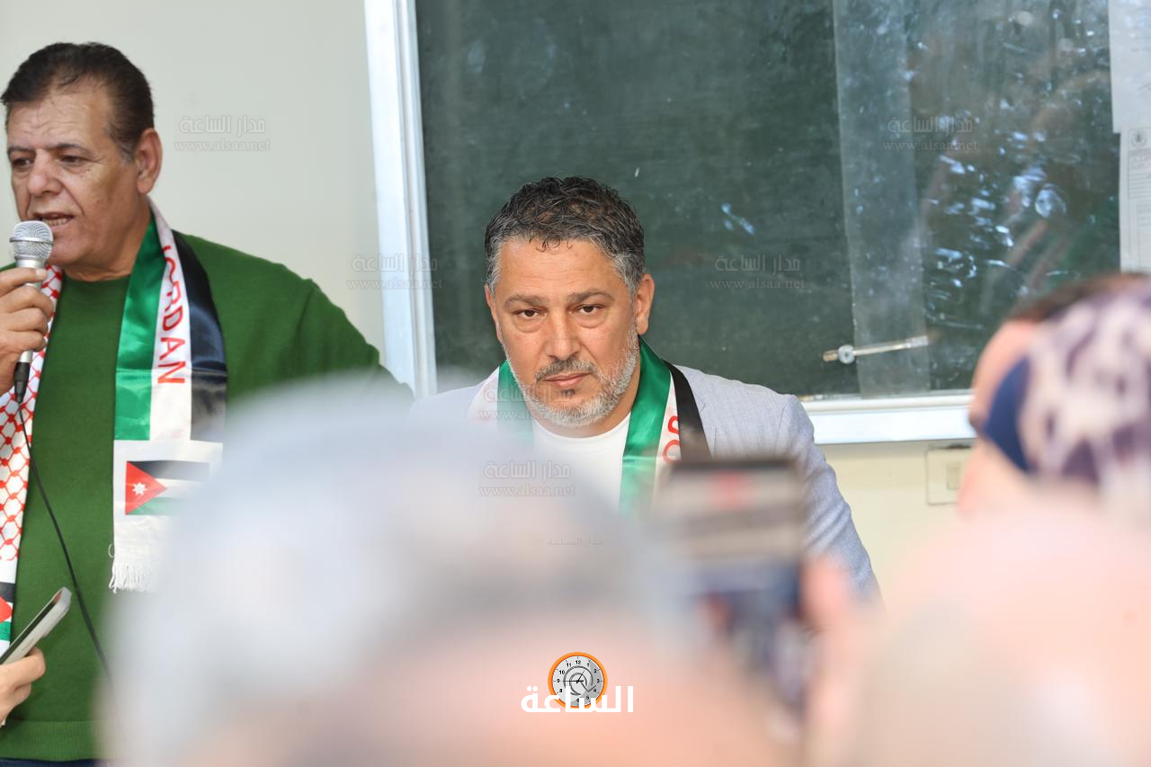 Madar Al-Saa Images 0.46430478605205927