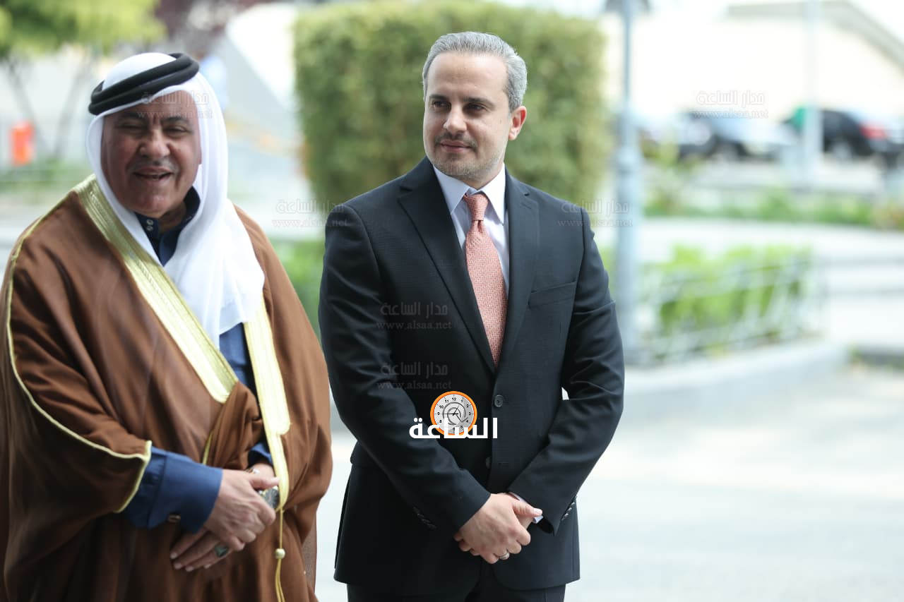 Madar Al-Saa Images 0.5544546176850887