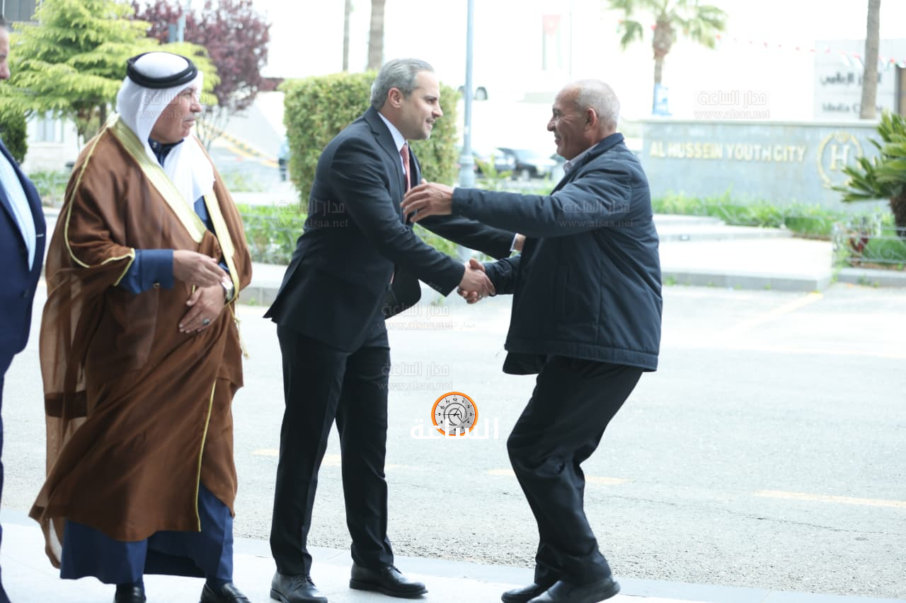 Madar Al-Saa Images 0.6500006573753413