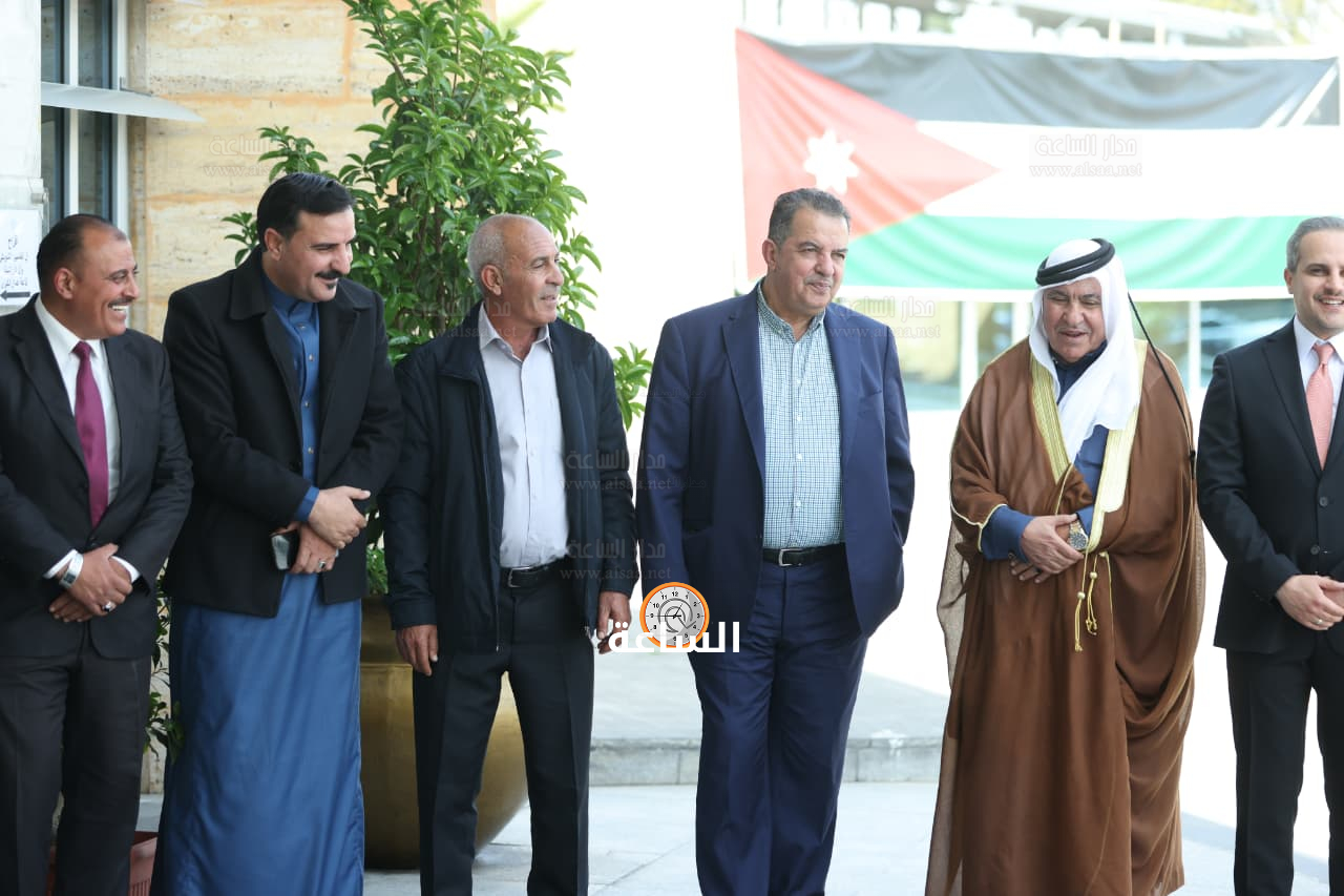 Madar Al-Saa Images 0.11684713781668066